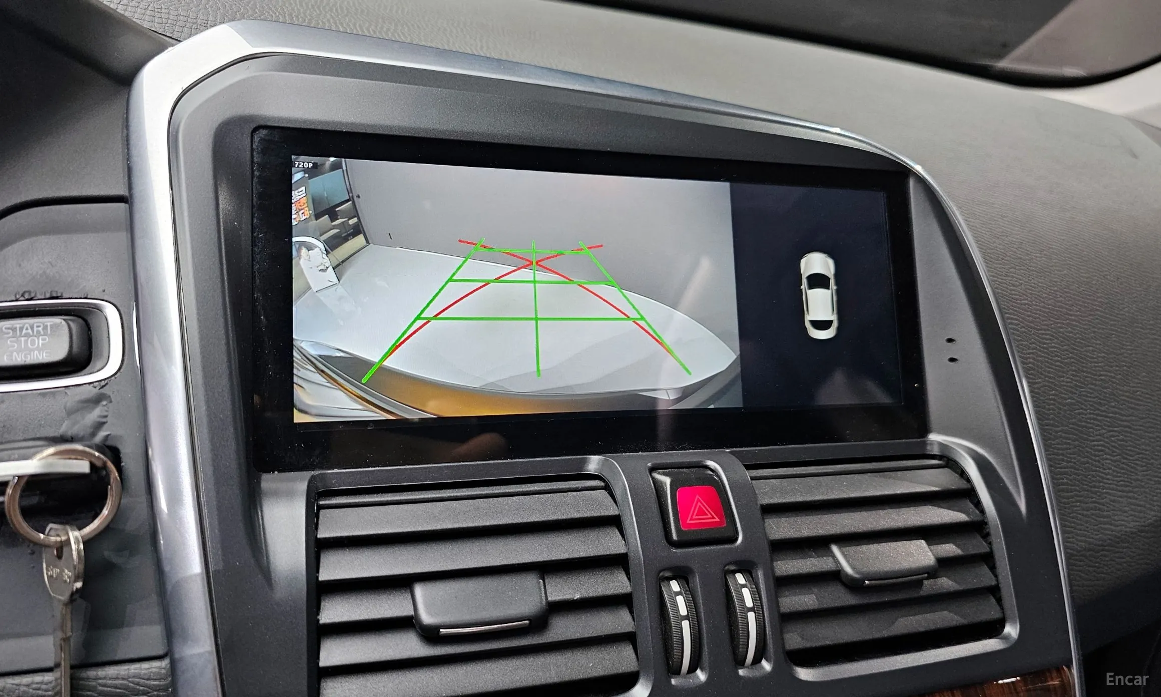 Volvo XC60 превью 17