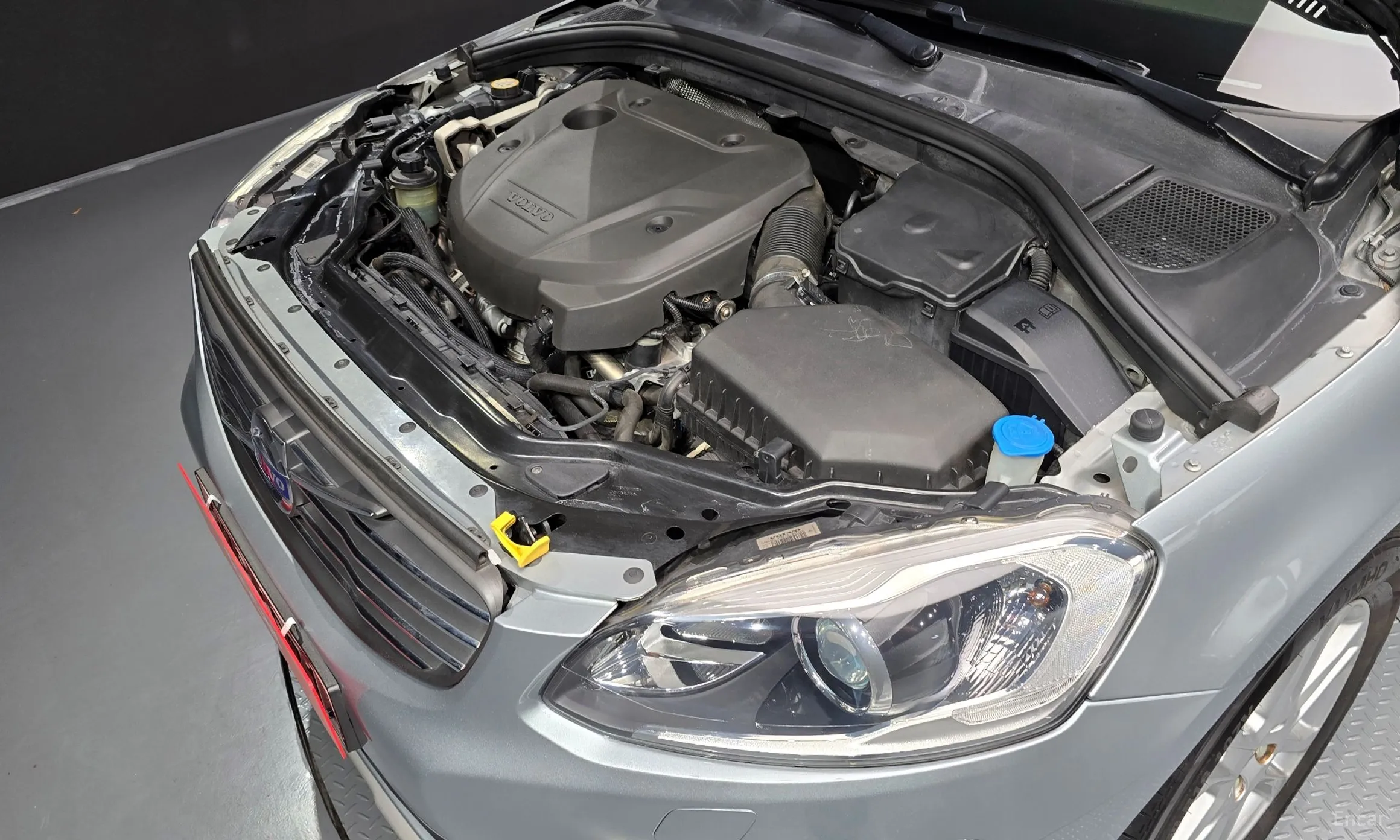 Volvo XC60 превью 6