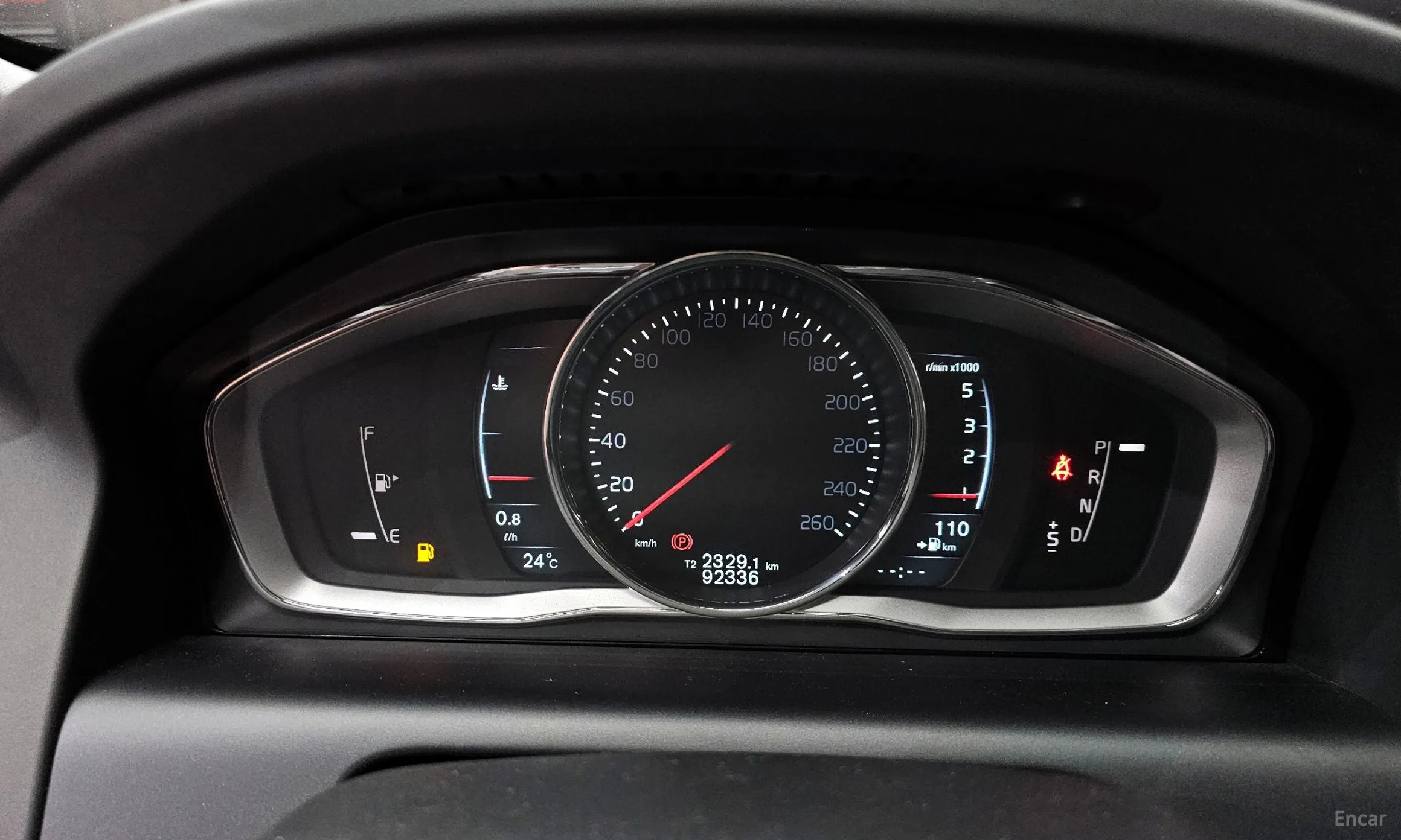 Volvo XC60 превью 8