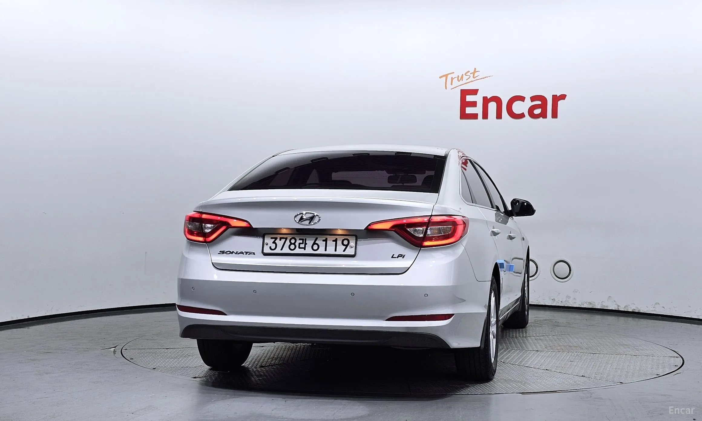 Hyundai LF Sonata превью 3
