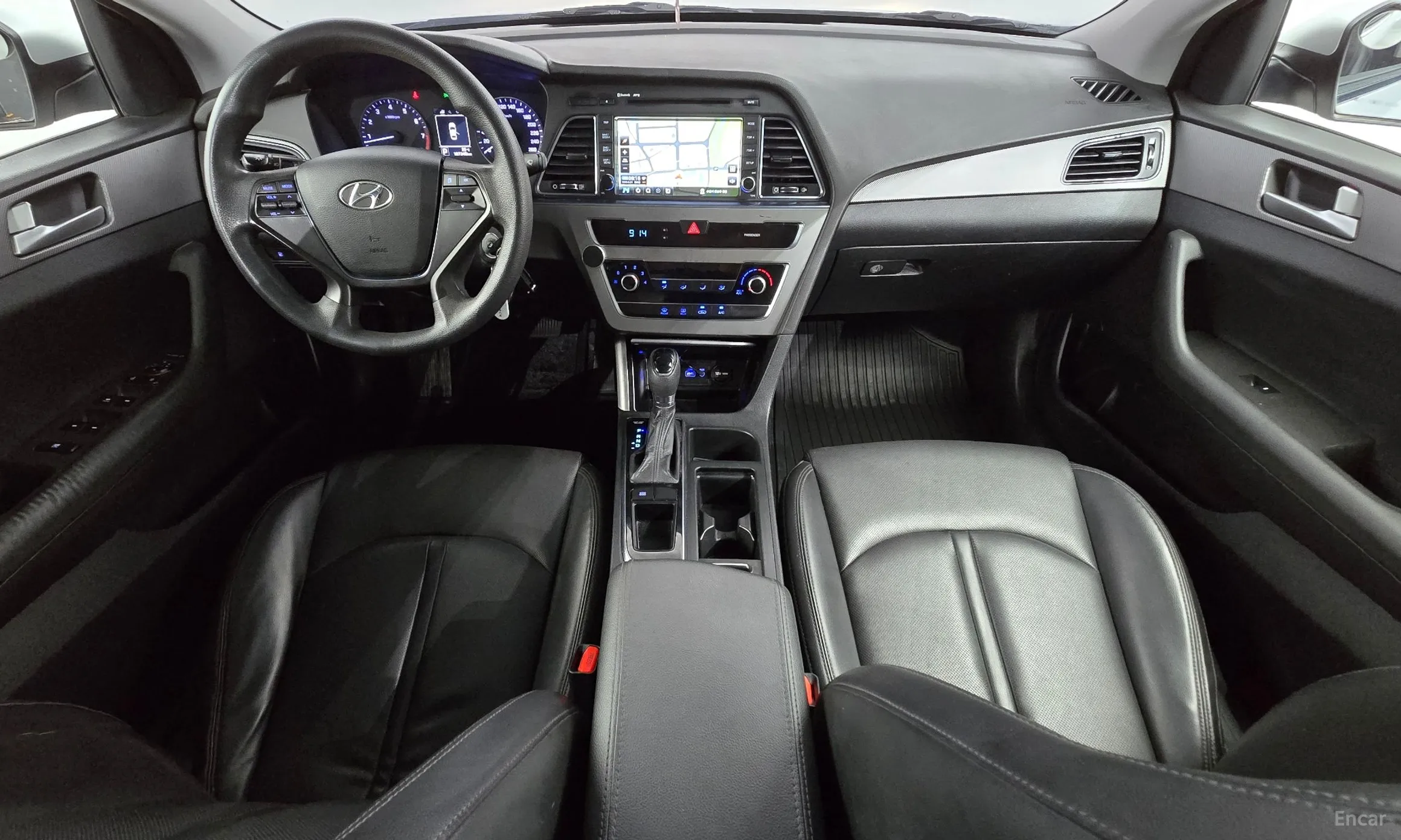 Hyundai LF Sonata превью 4