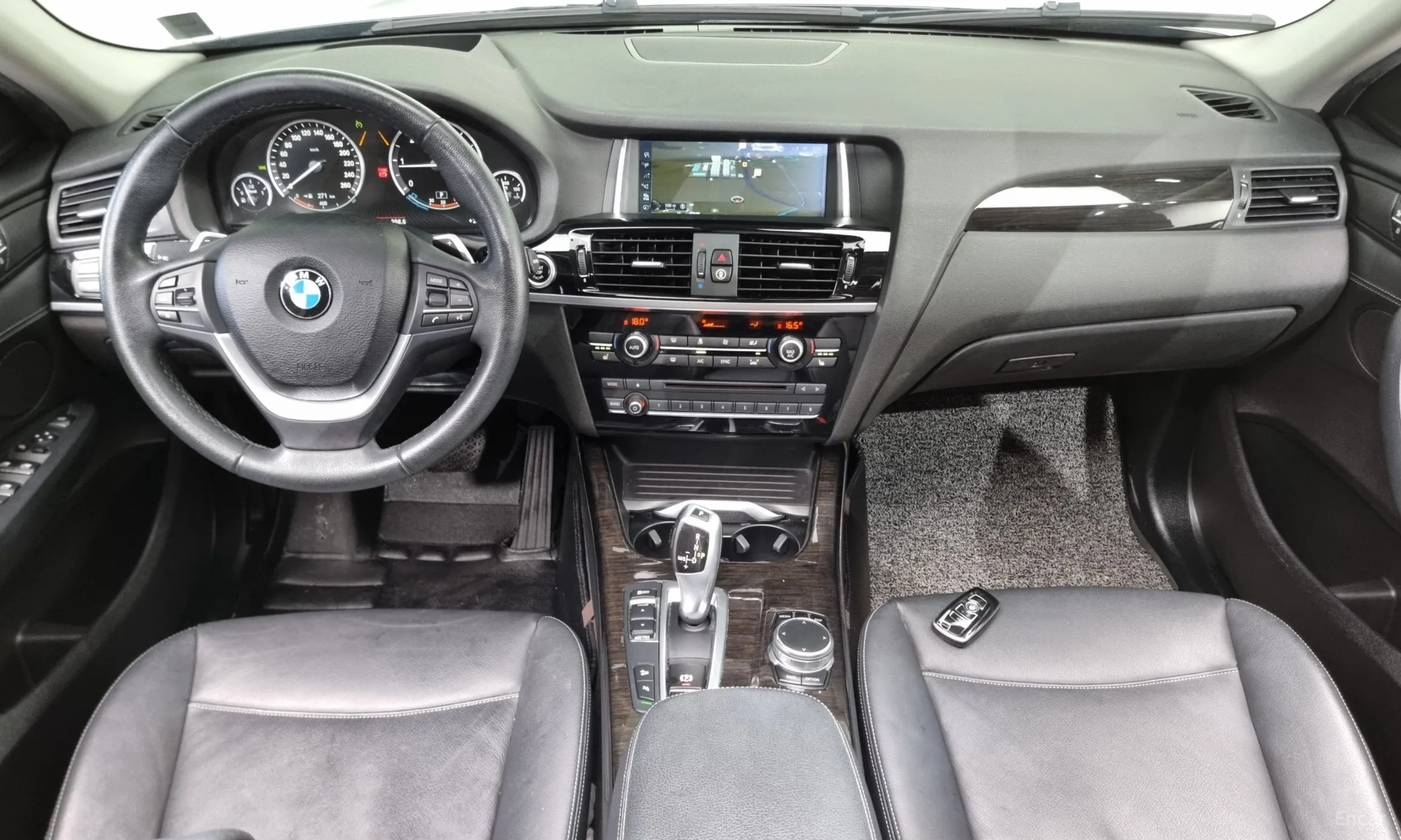 BMW X4 (F26) превью 4