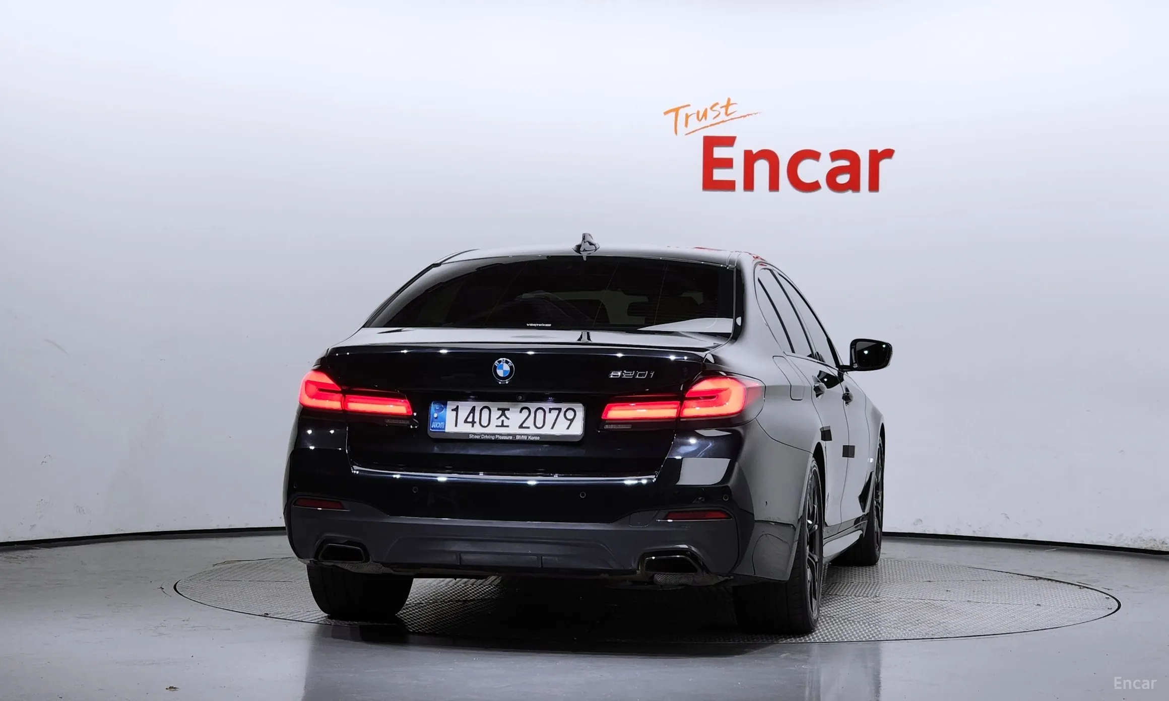 BMW 5 Series (G30) превью 3