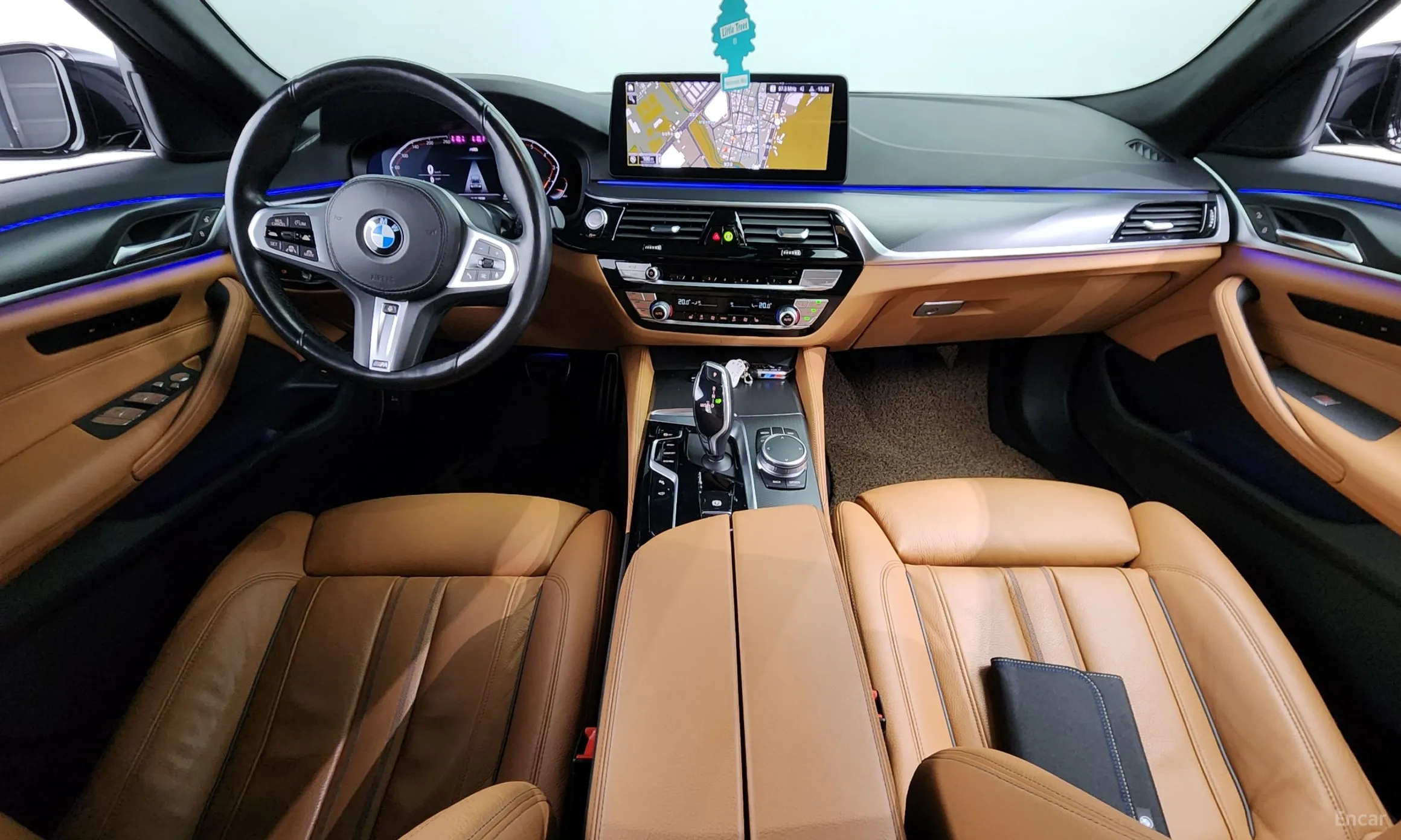 BMW 5 Series (G30) превью 4