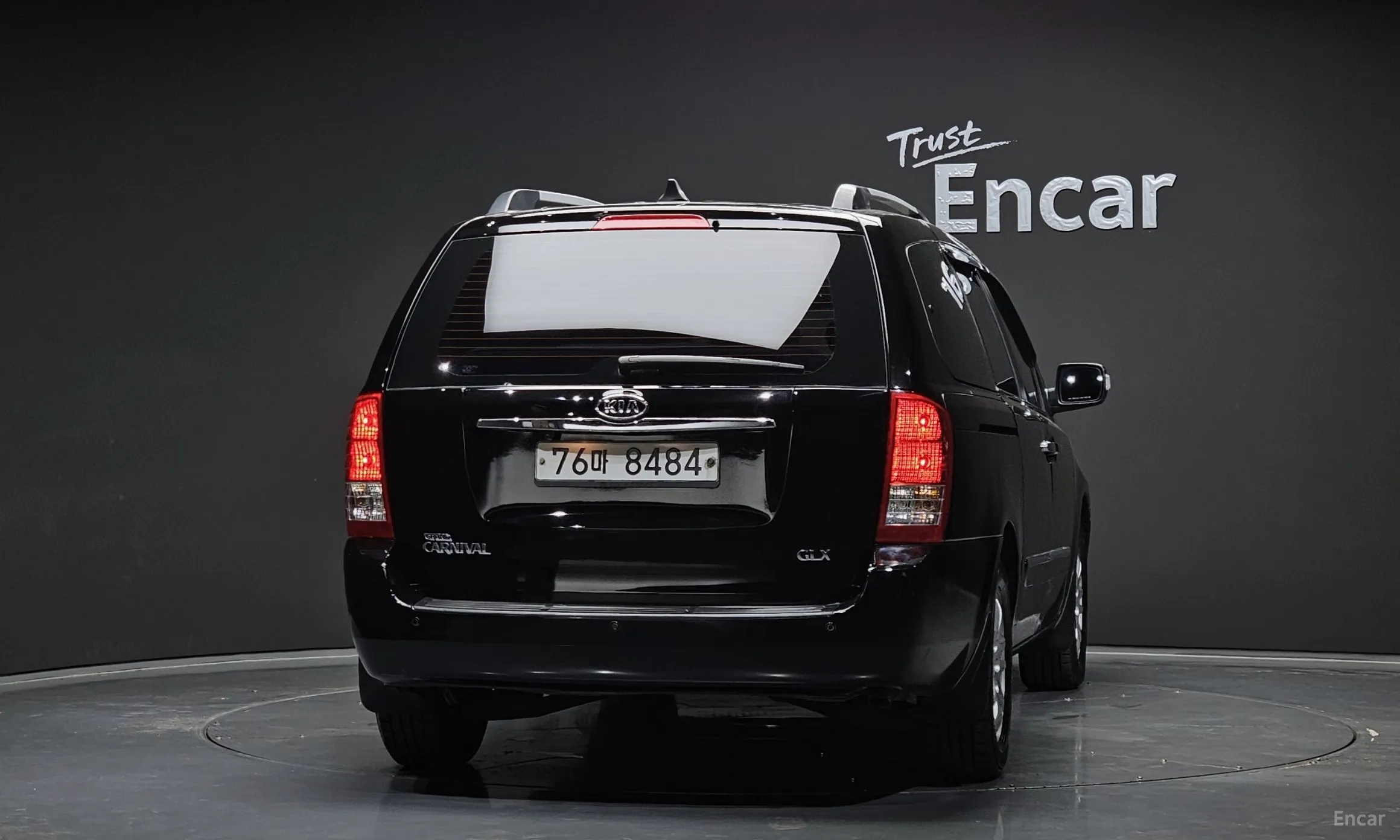 Kia Carnival R превью 3