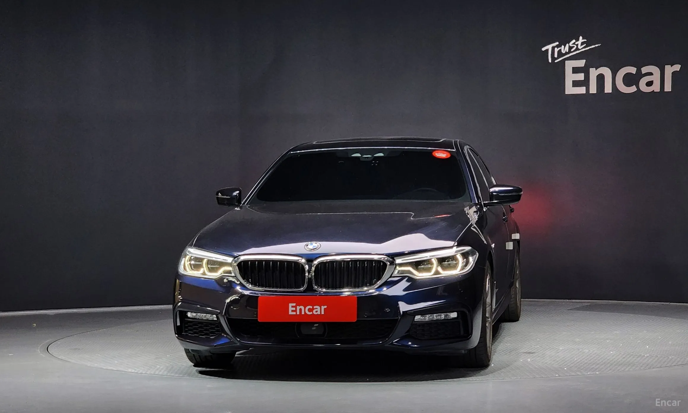 BMW 5 Series (G30) превью 2