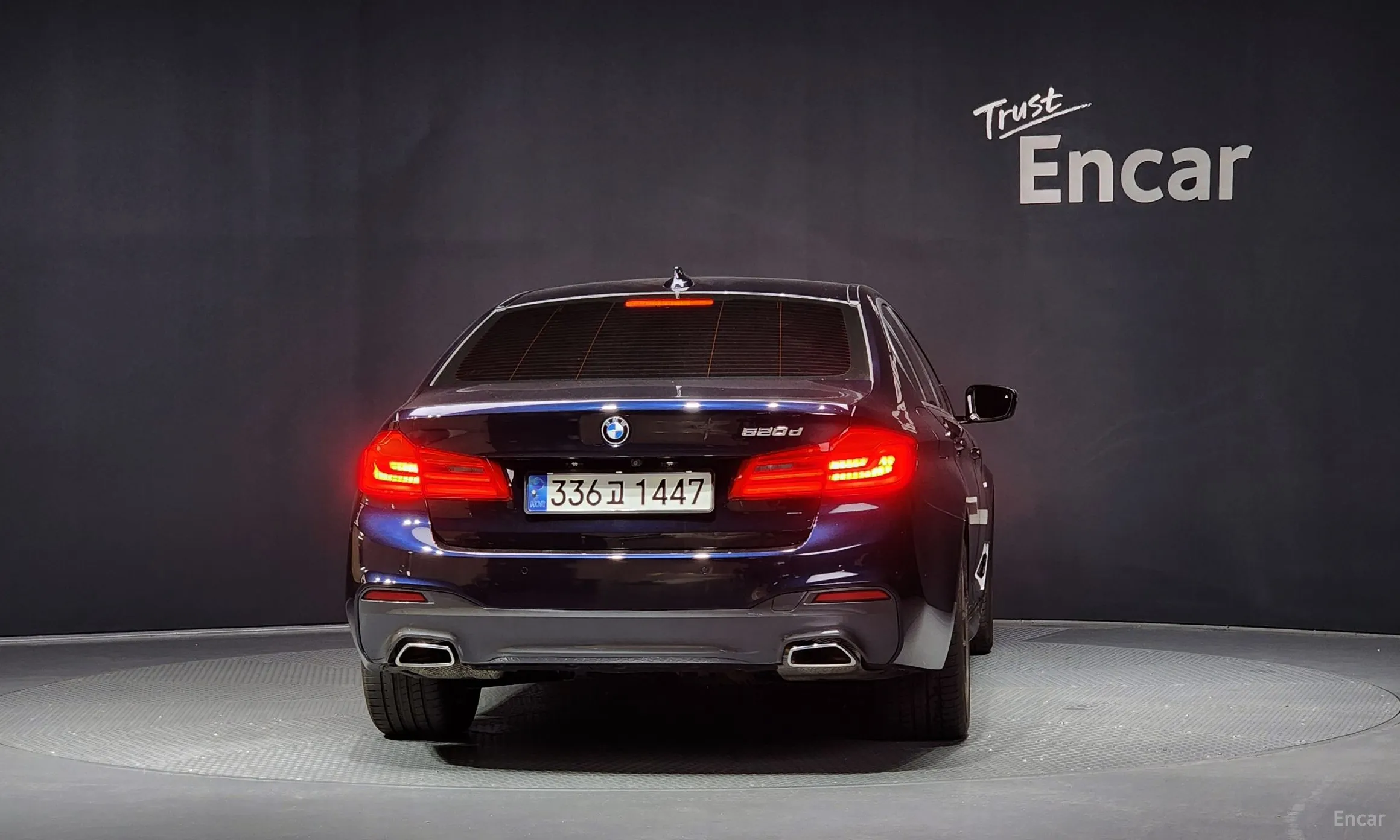 BMW 5 Series (G30) превью 3