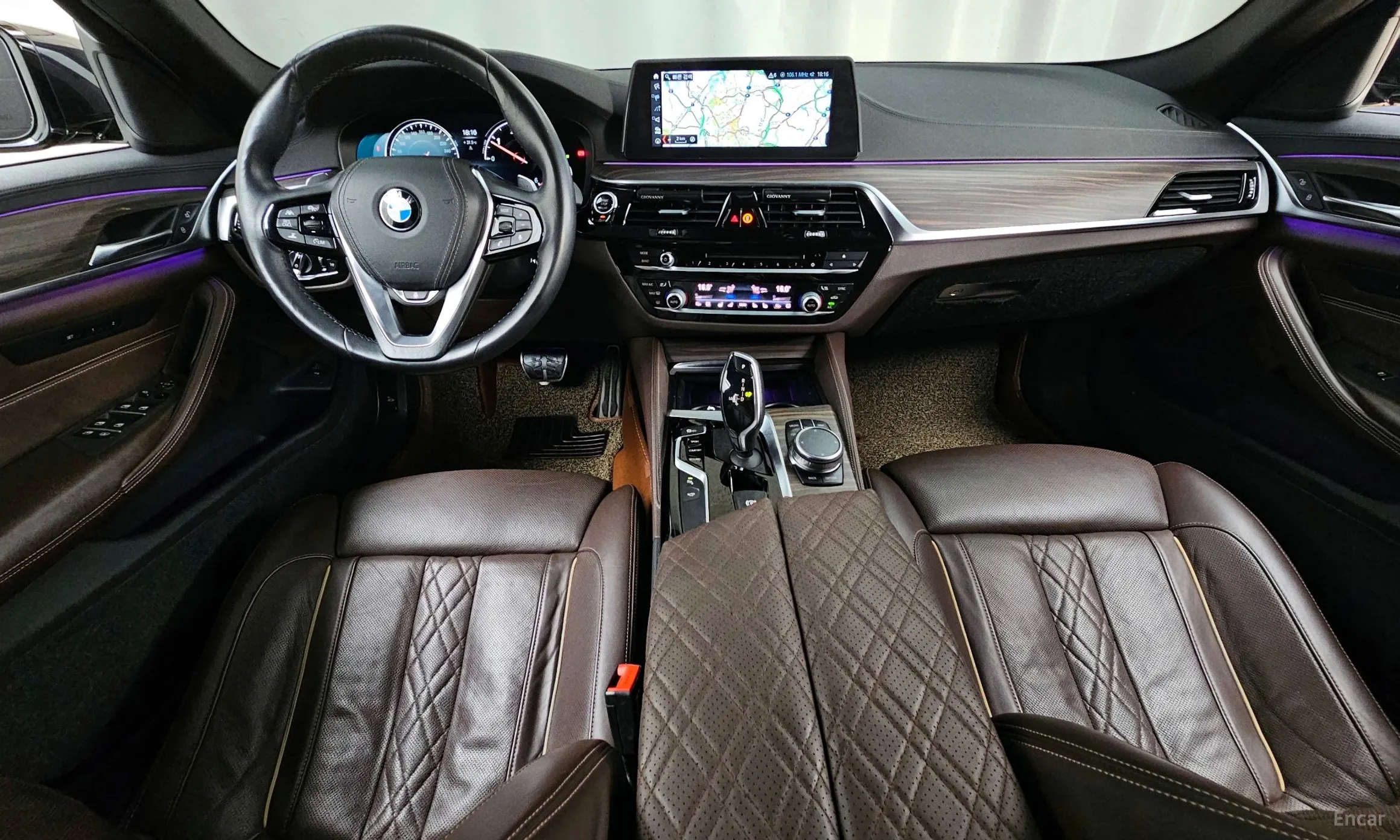 BMW 5 Series (G30) превью 4