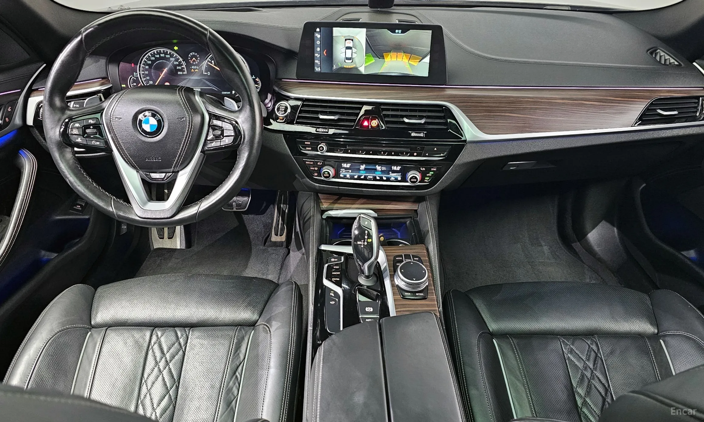 BMW 5 Series (G30) превью 4