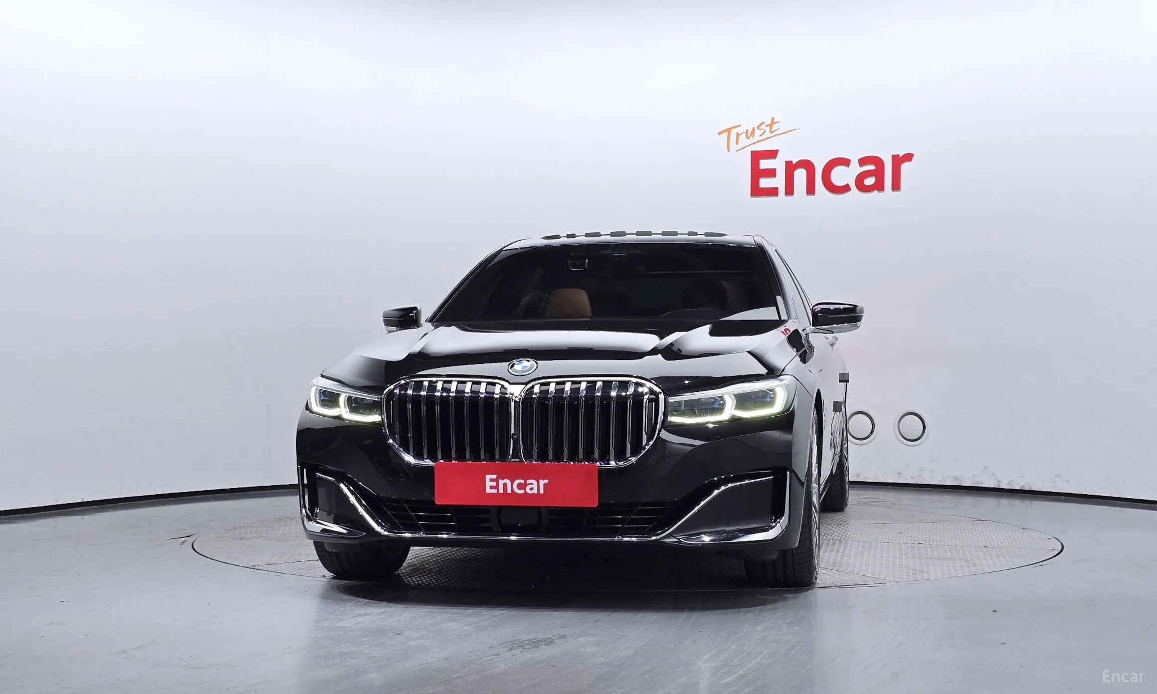 BMW 7 Series (G11) превью 2