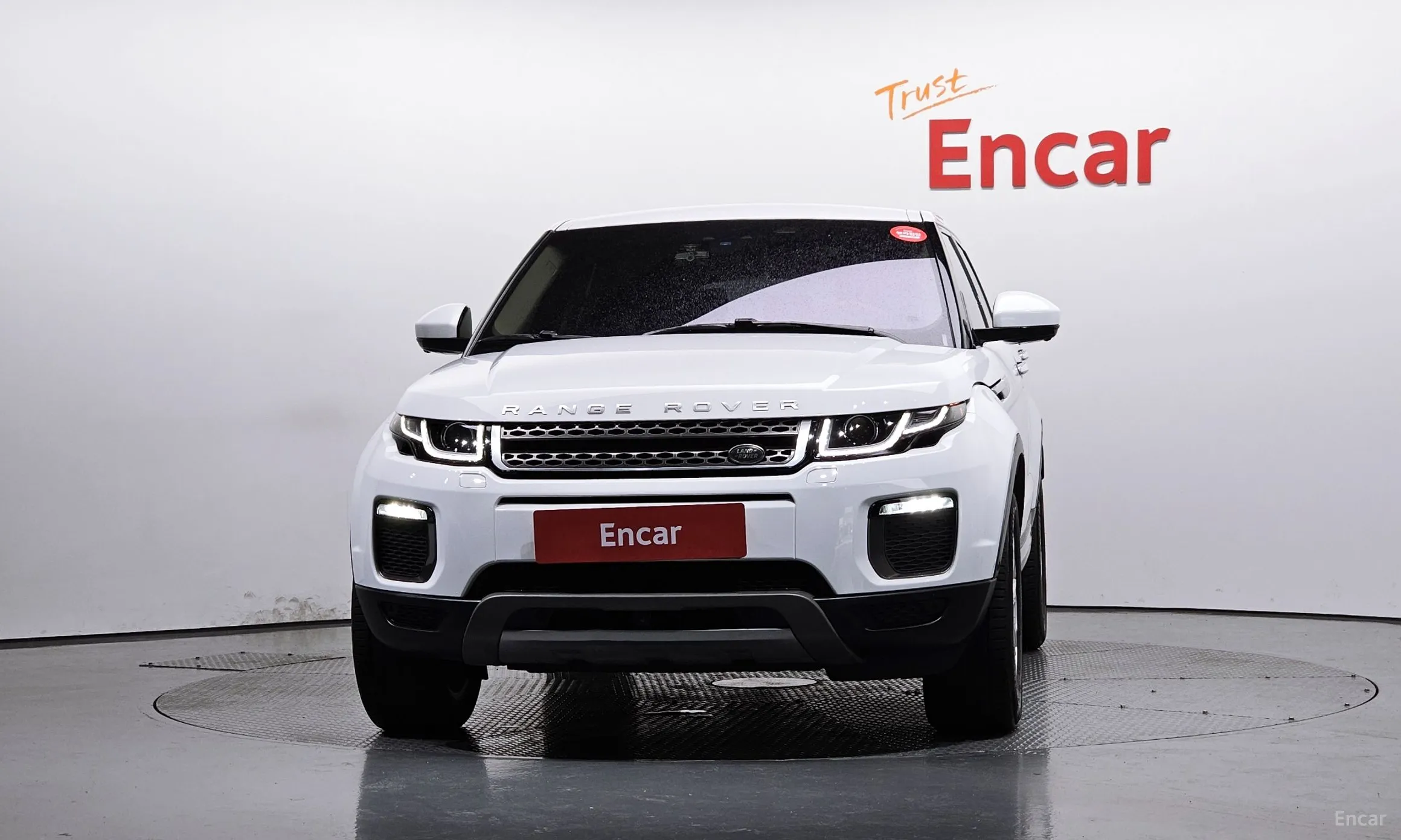 Land Rover Range Rover Evoque превью 2
