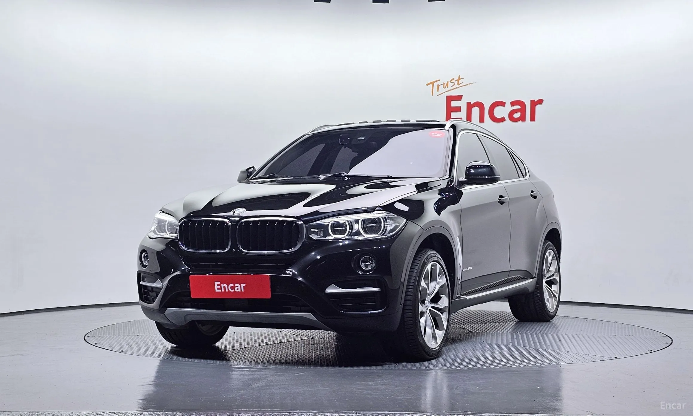 X6 (F16)