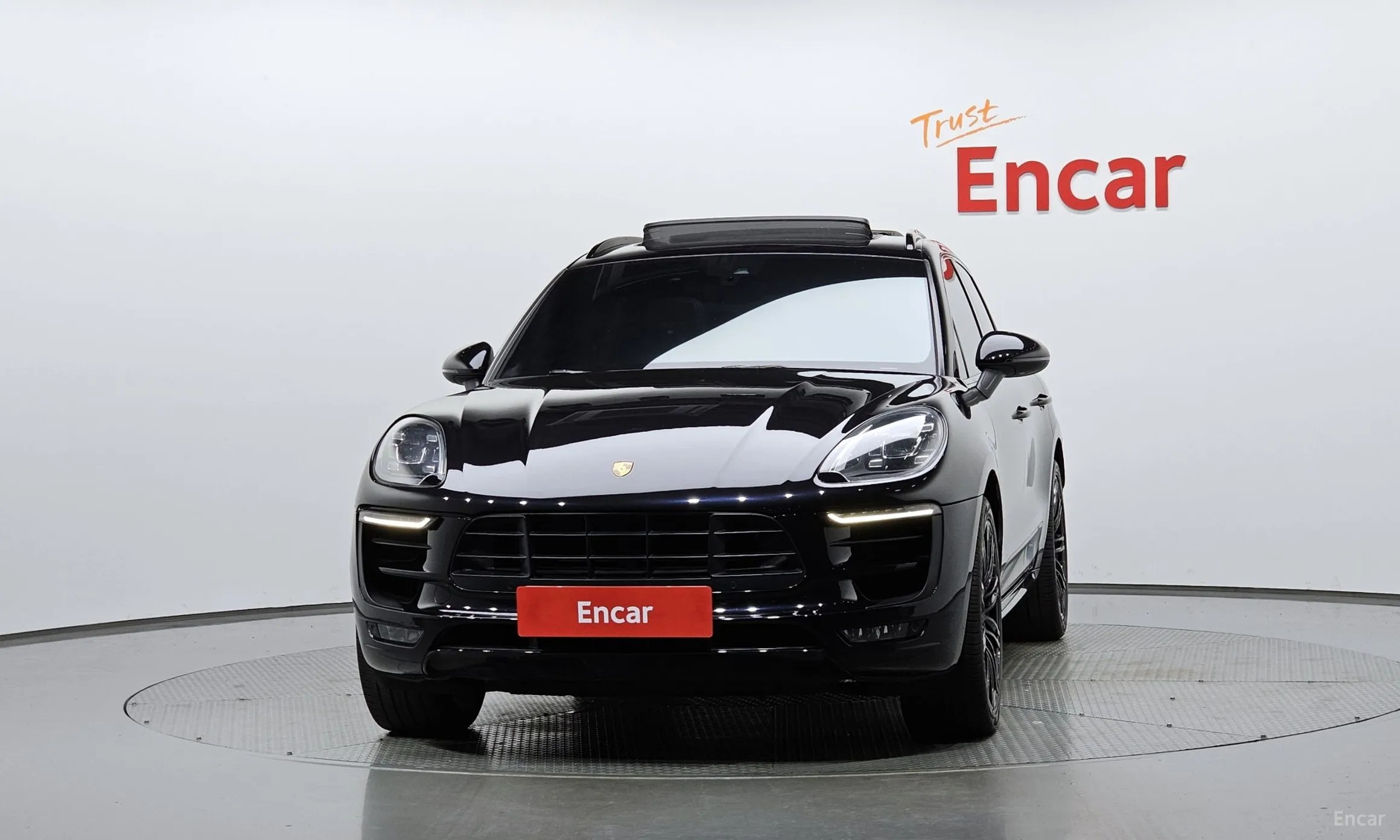 Porsche Macan превью 2