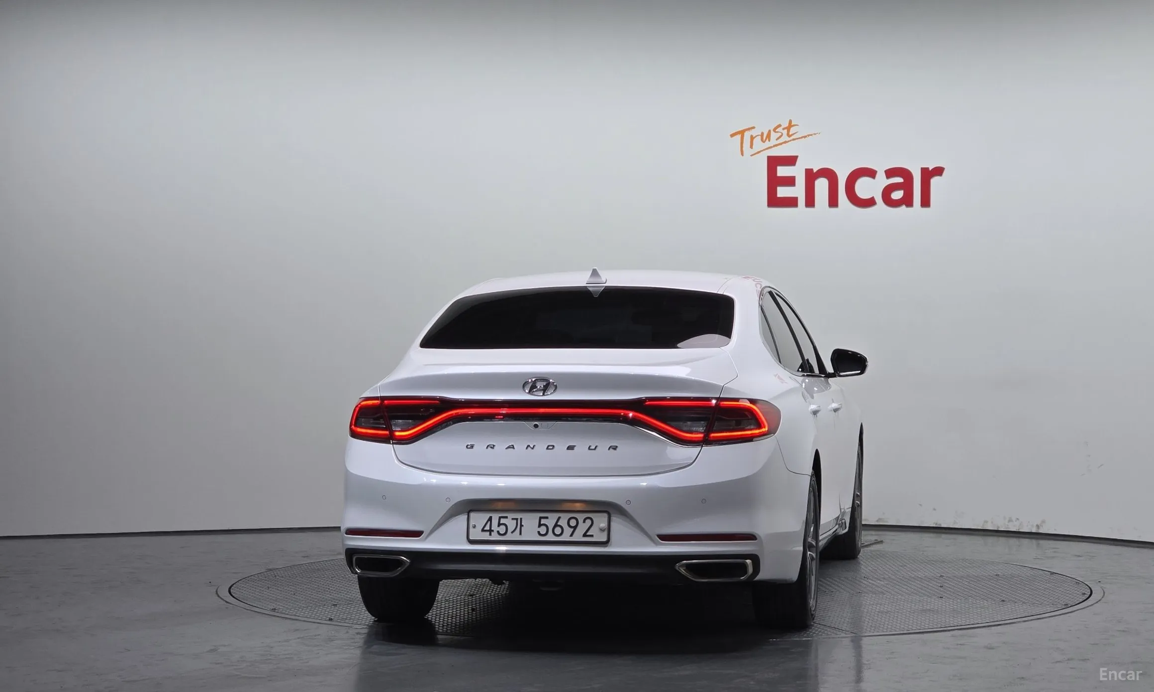 Hyundai Grandeur IG превью 3