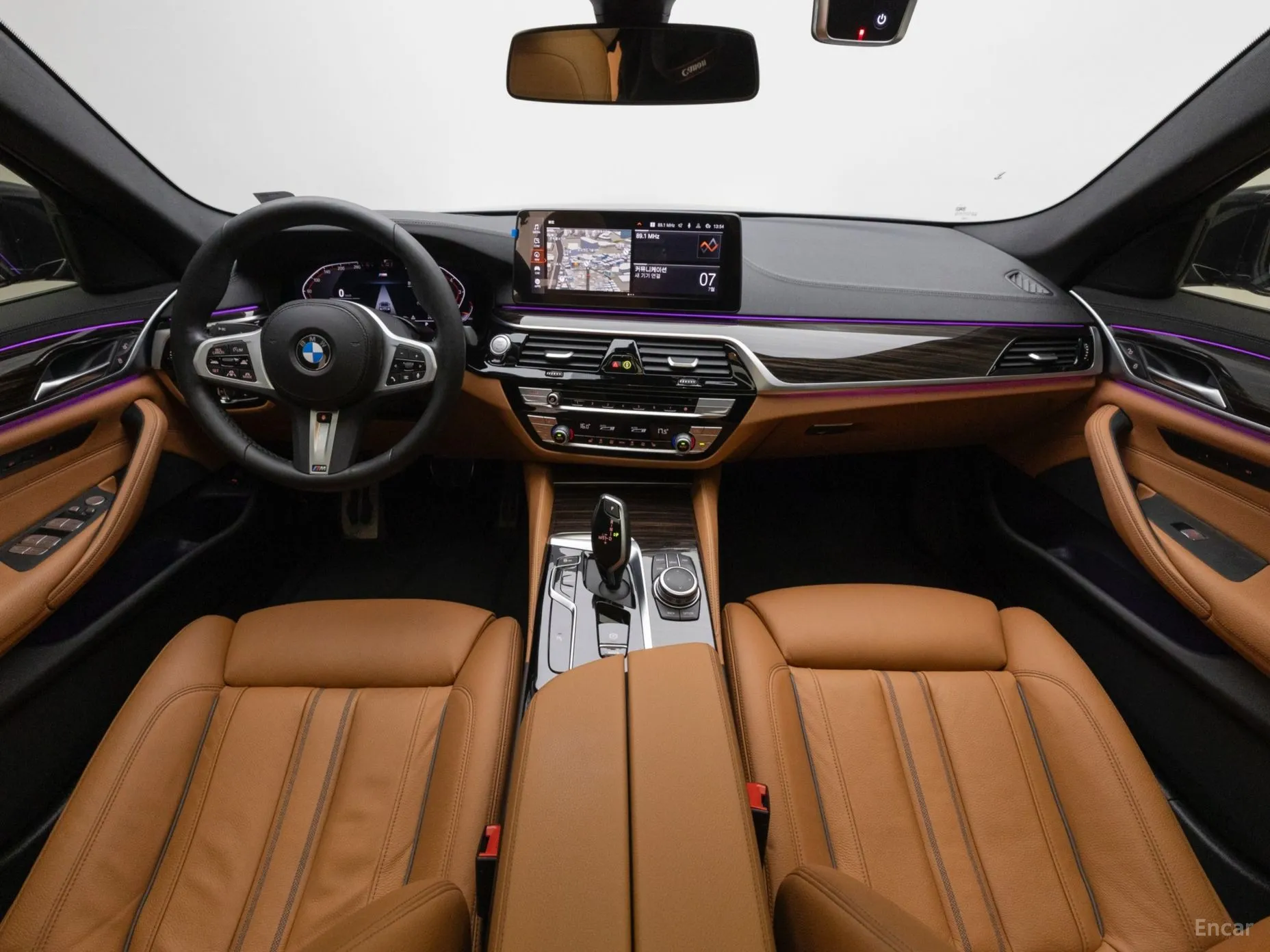 BMW 5 Series (G30) превью 4