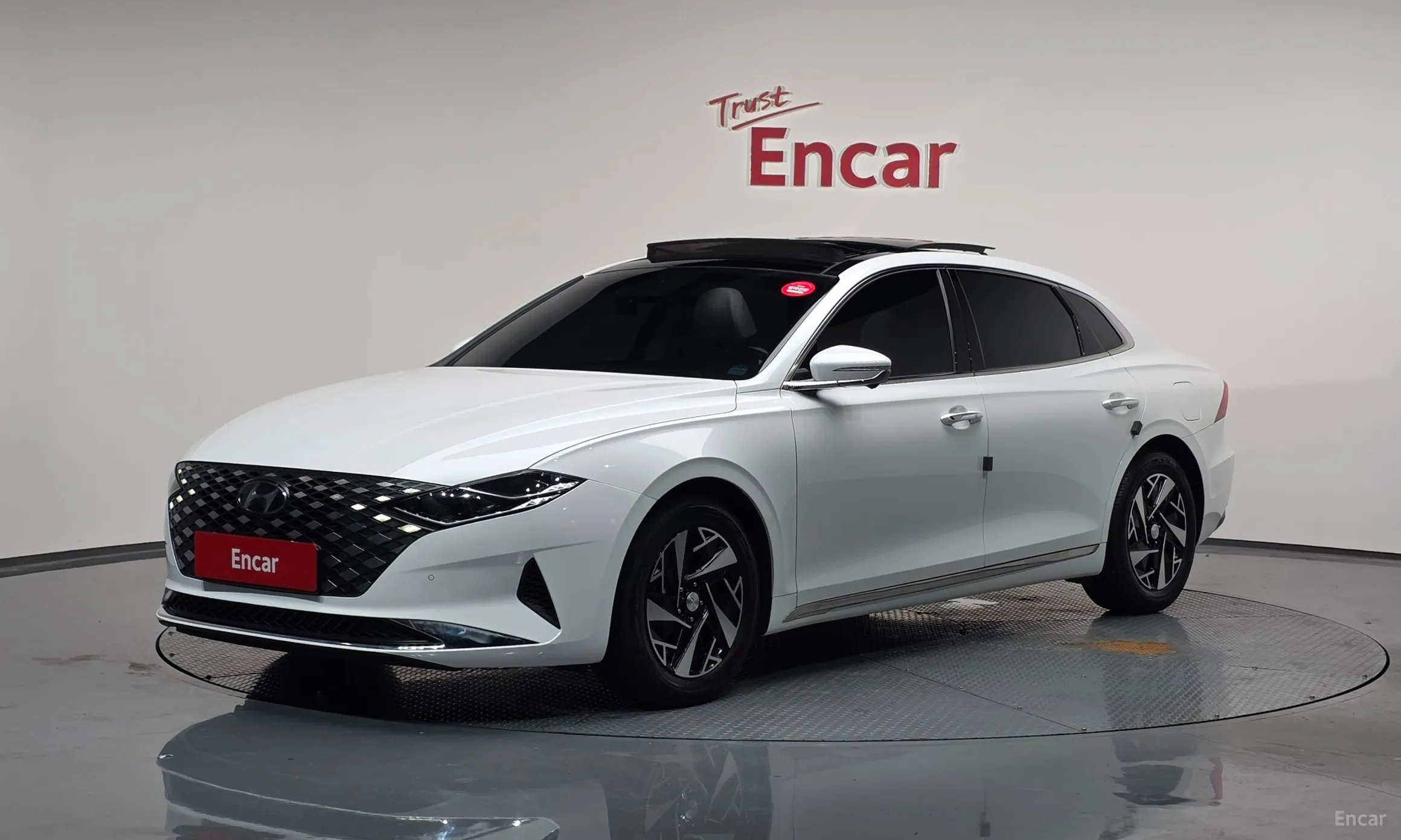 Hyundai Grandeur IG Hybrid
