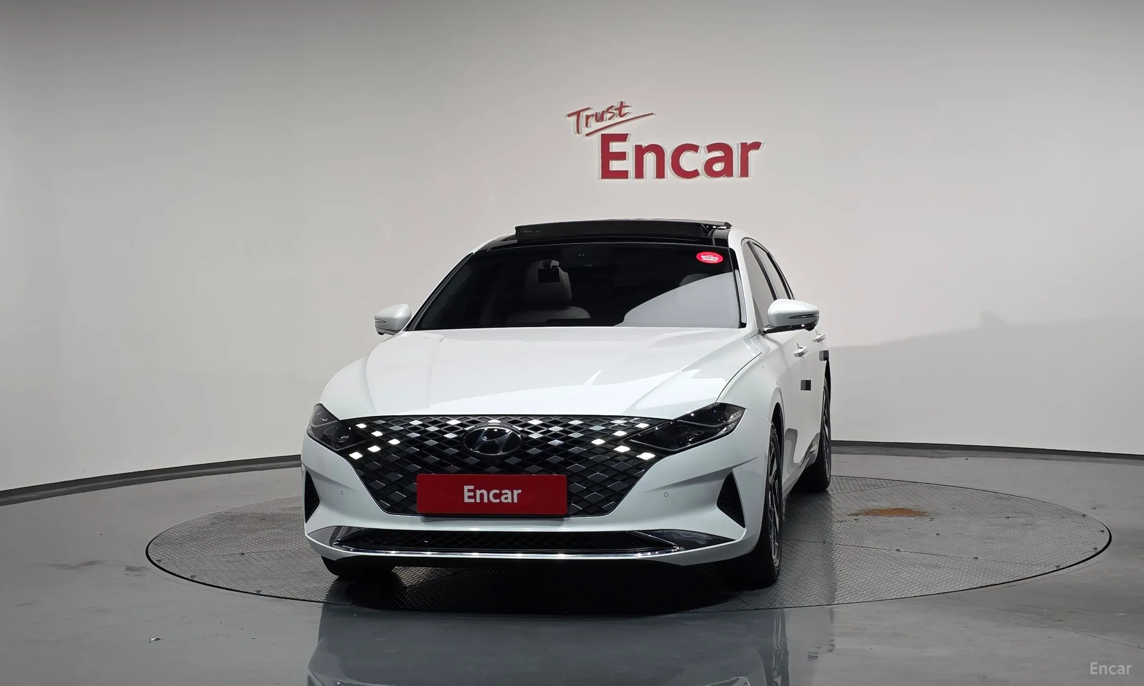 Hyundai Grandeur IG Hybrid