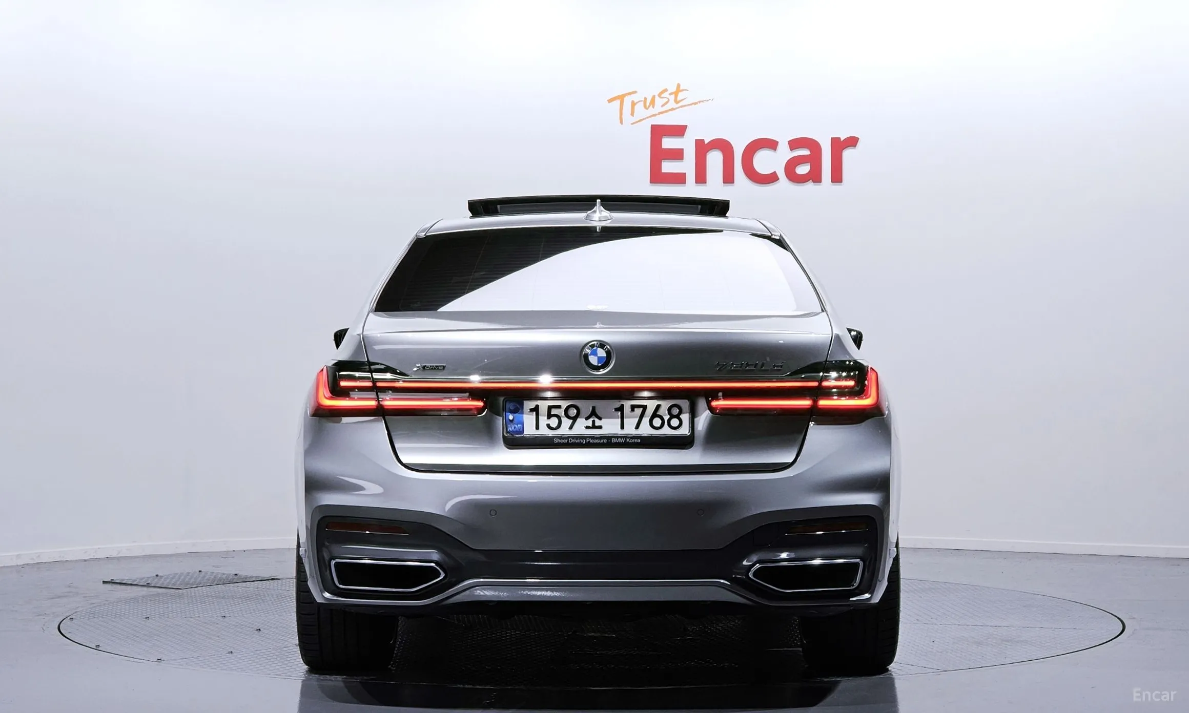 BMW 7 Series (G11) превью 3