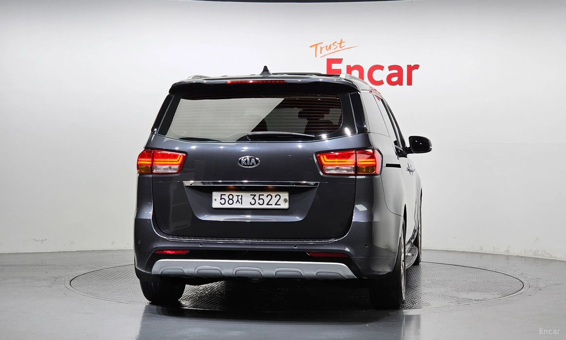 Kia Carnival превью 3