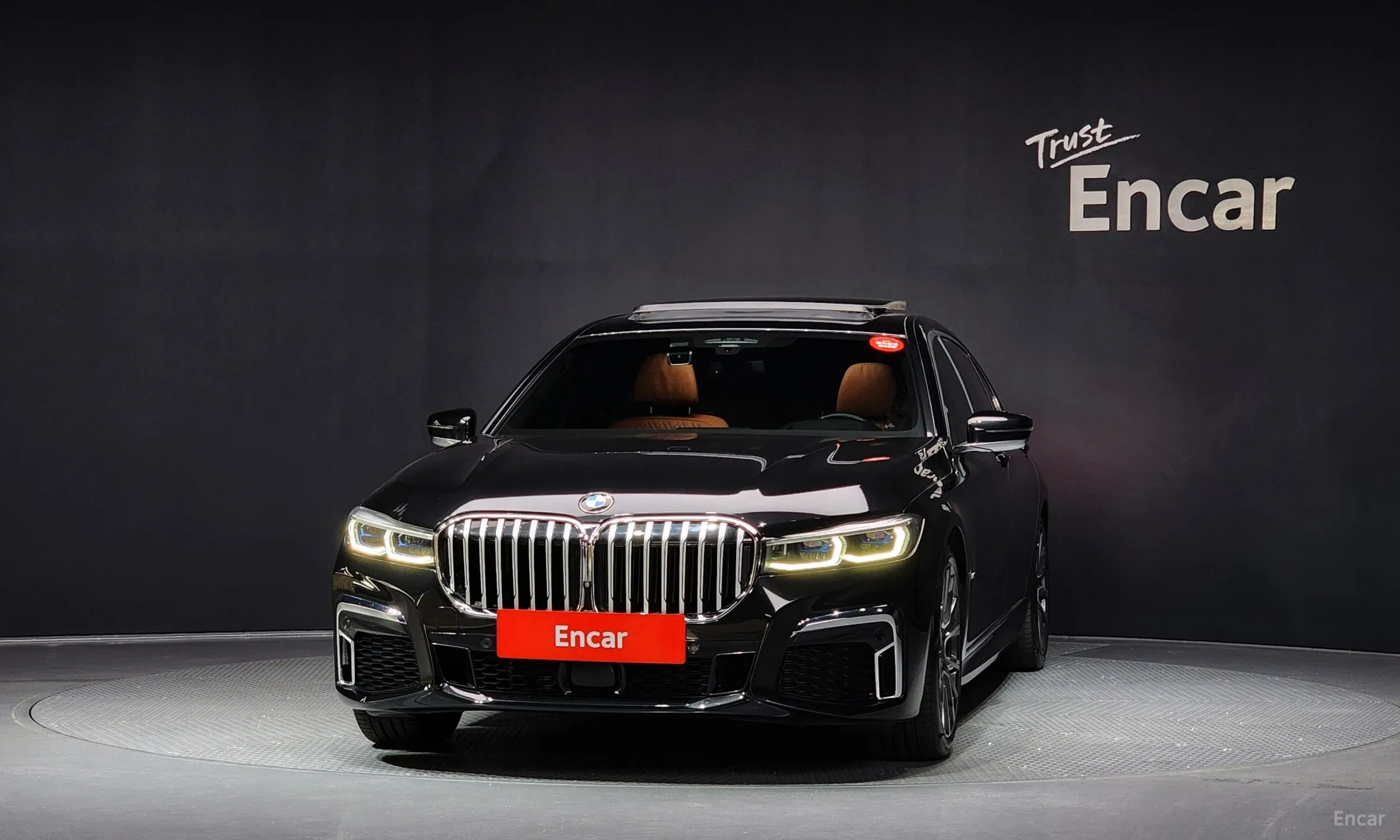 BMW 7 Series (G11) превью 2