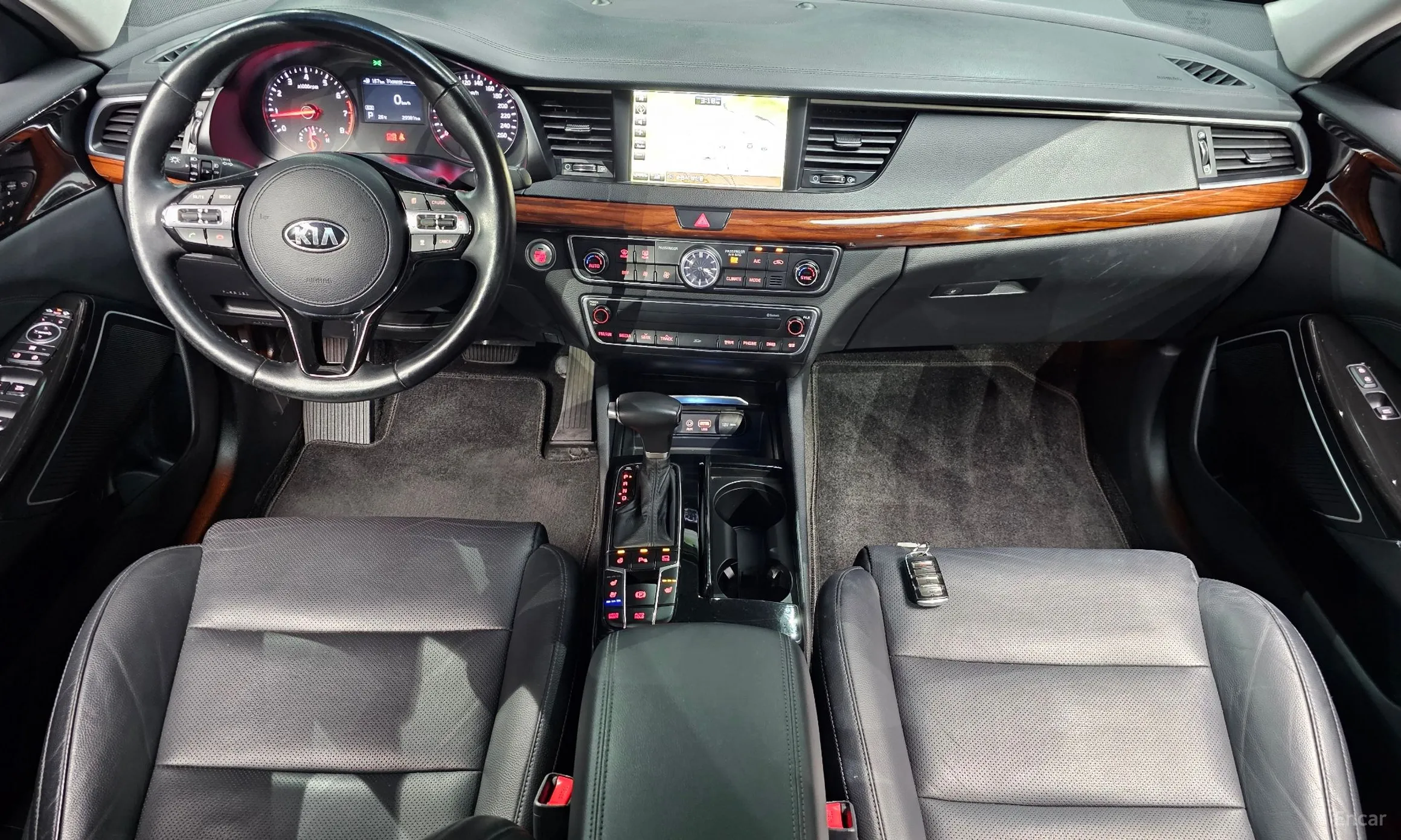 Kia K7 превью 4