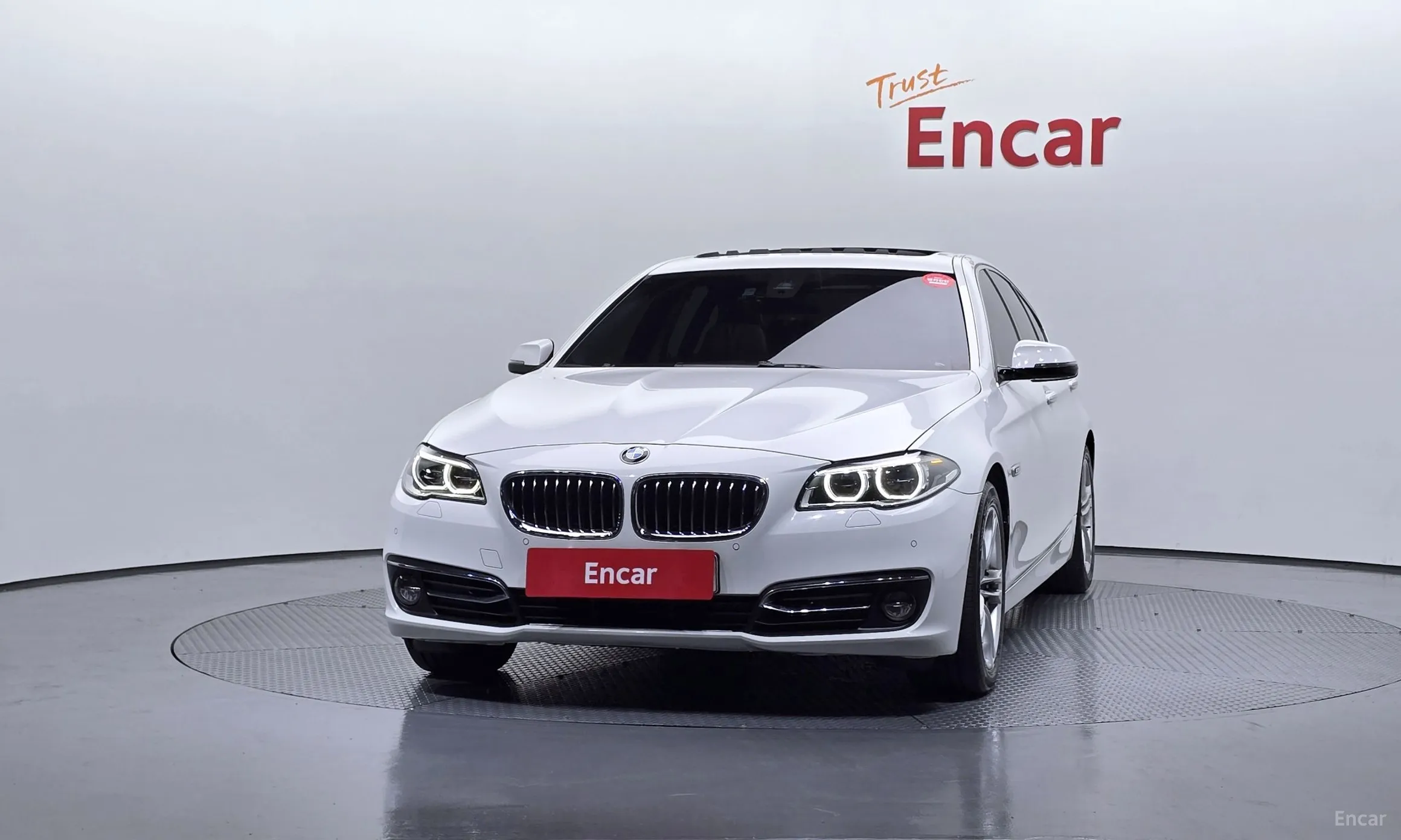 BMW 5 Series (F10) превью 2