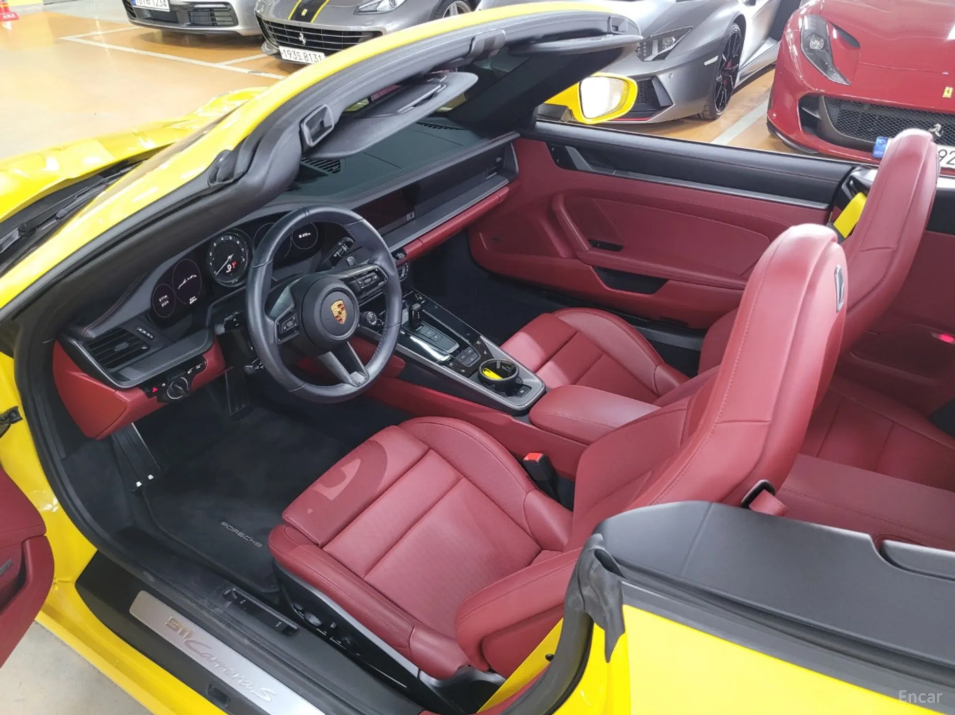 Porsche 911 (992) превью 4