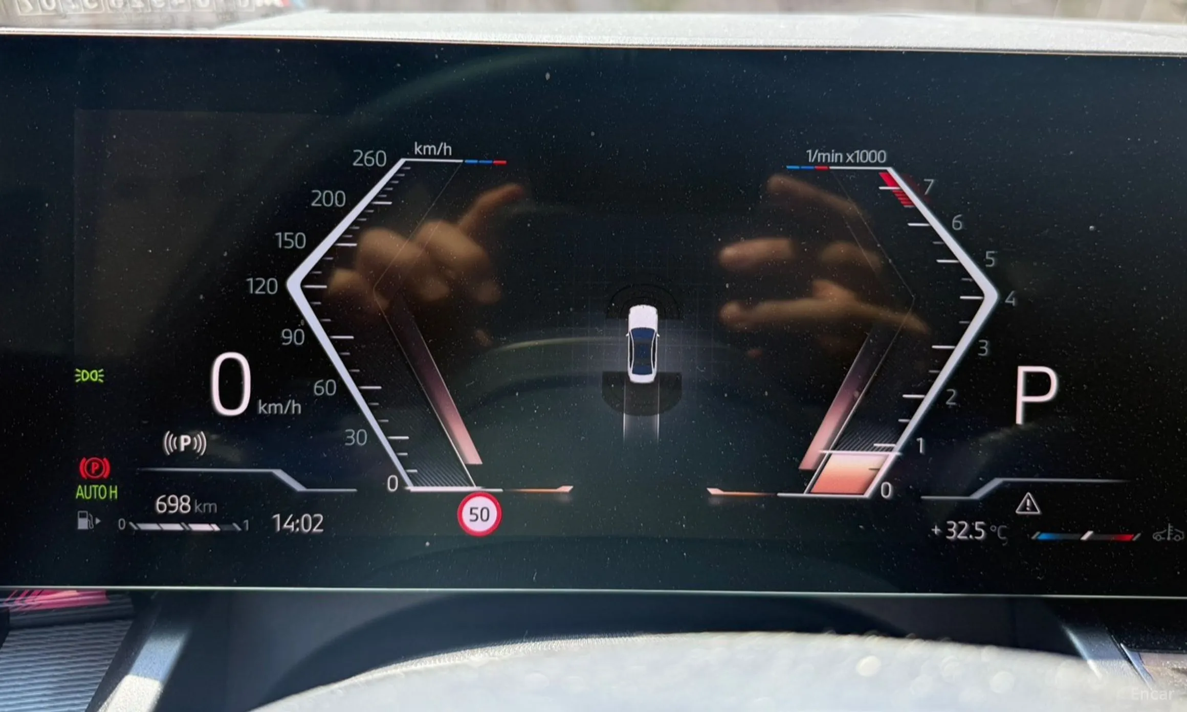BMW 5 Series (G60) превью 4