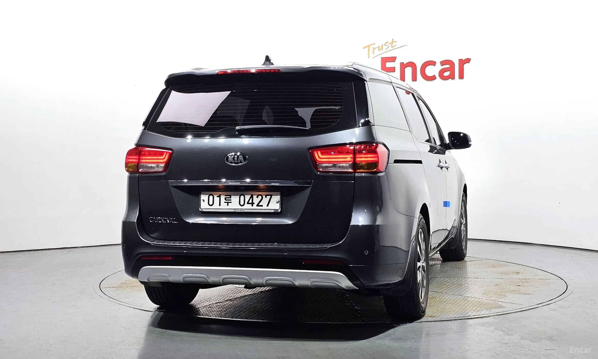 Kia Carnival превью 3