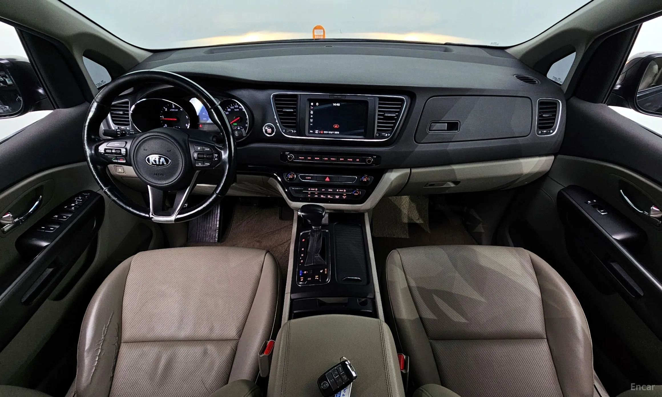 Kia Carnival превью 4
