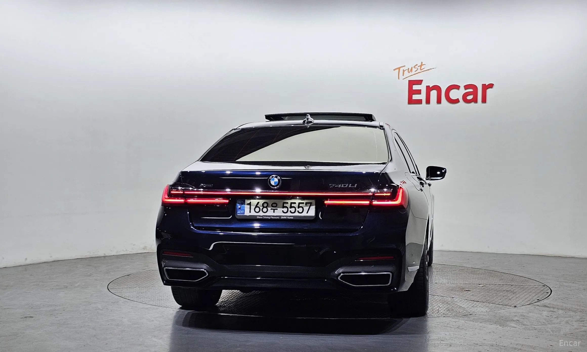 BMW 7 Series (G11) превью 3