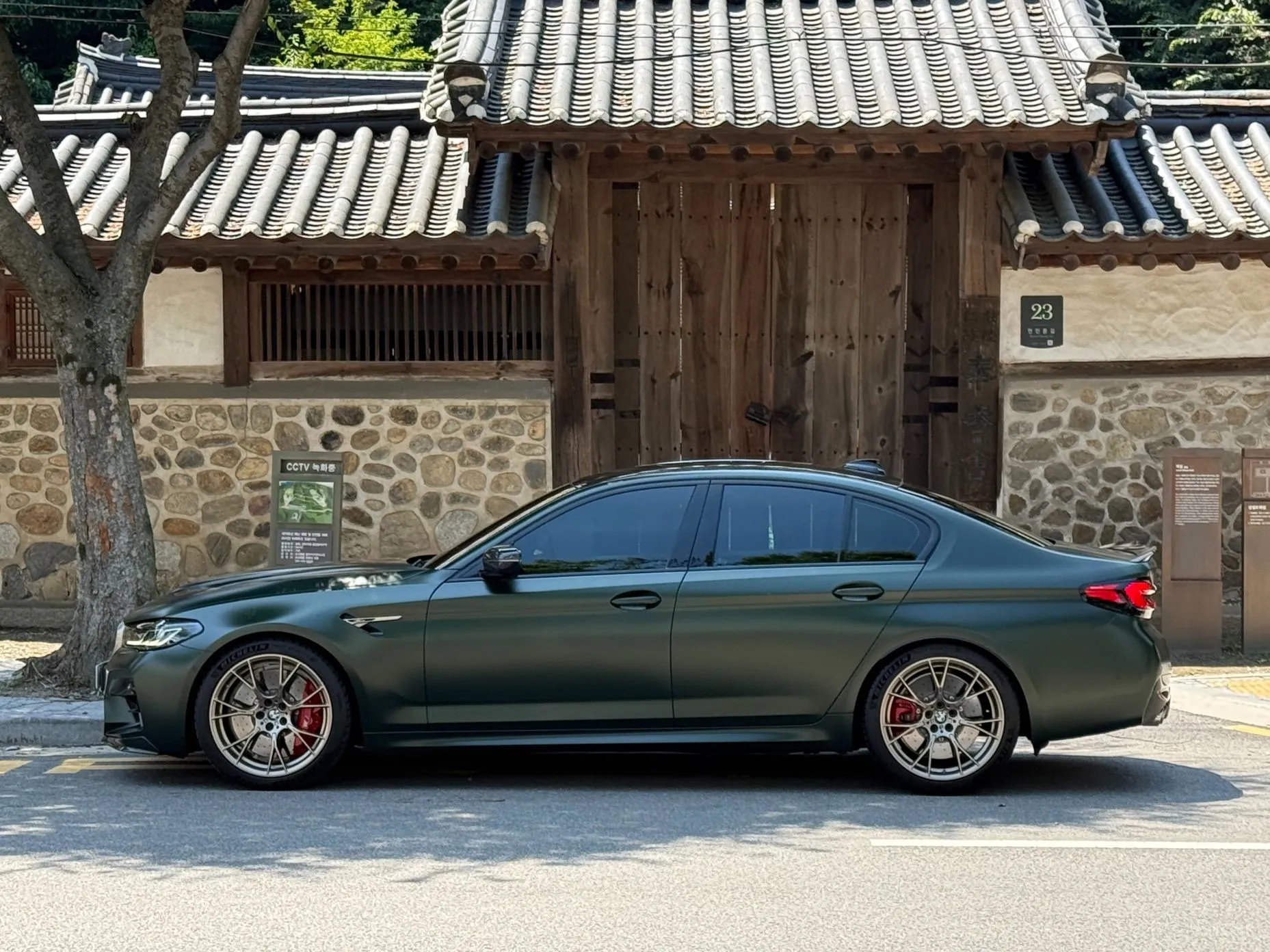 BMW M5 (F90) превью 4