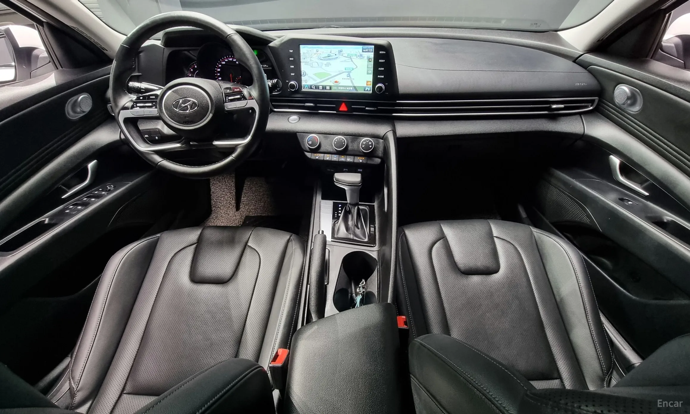 Hyundai Avante (CN7) превью 4