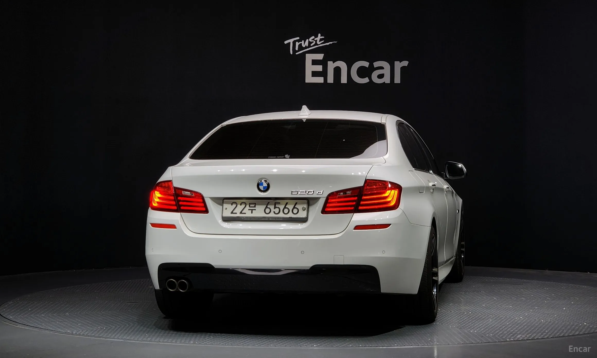 BMW 5 Series (F10) превью 3
