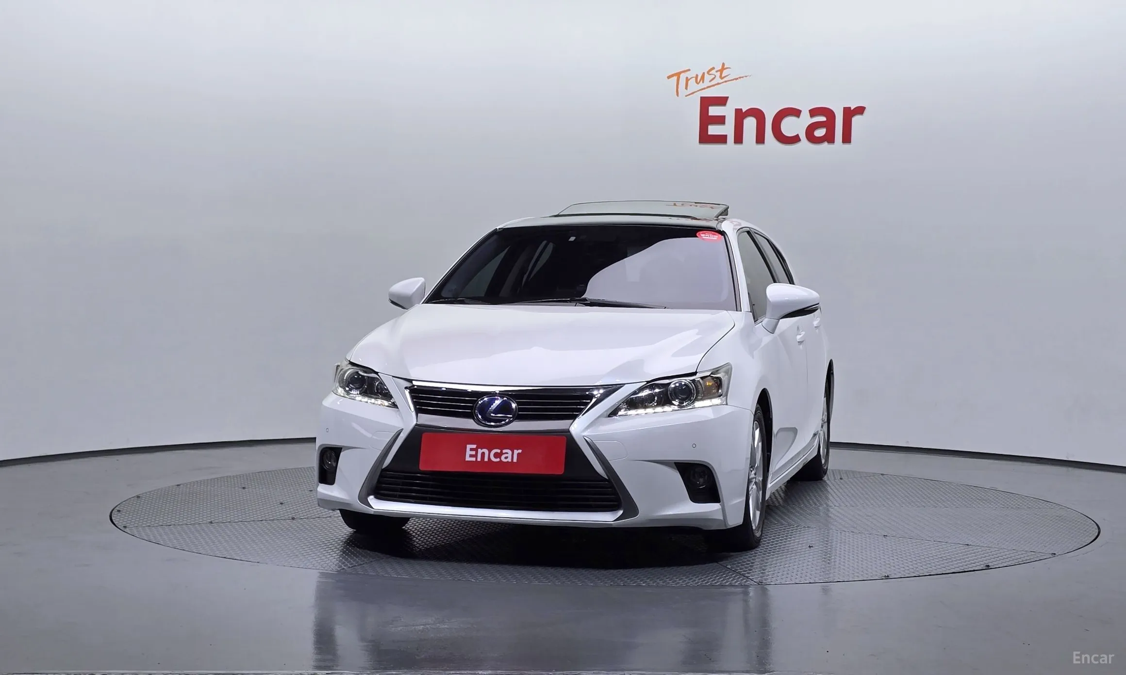 Lexus CT200h превью 3