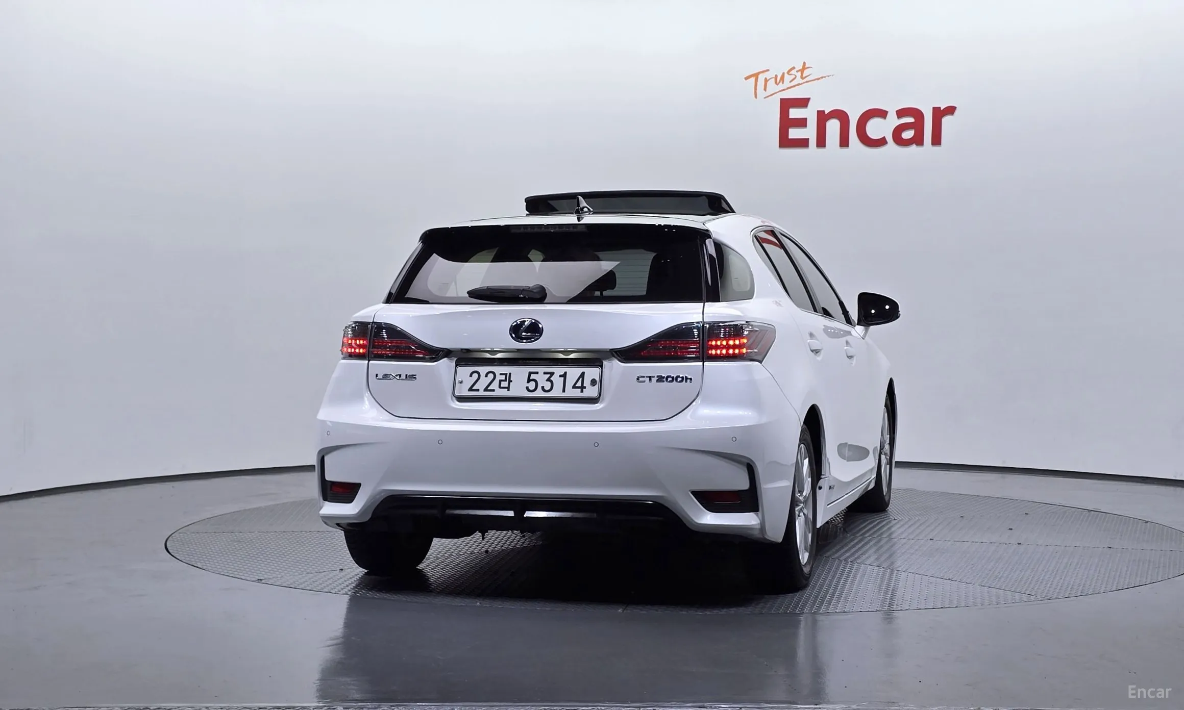 Lexus CT200h превью 4