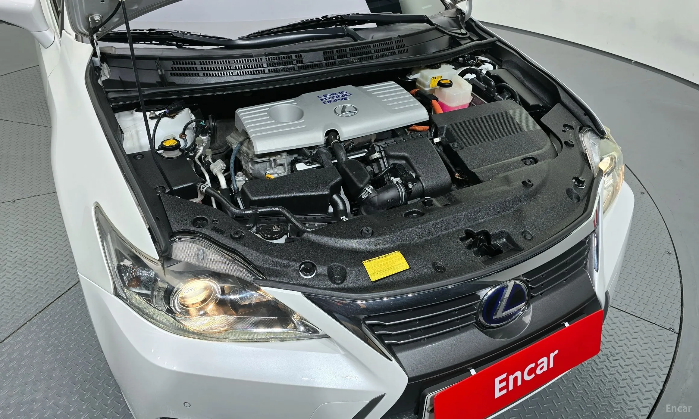 Lexus CT200h превью 6