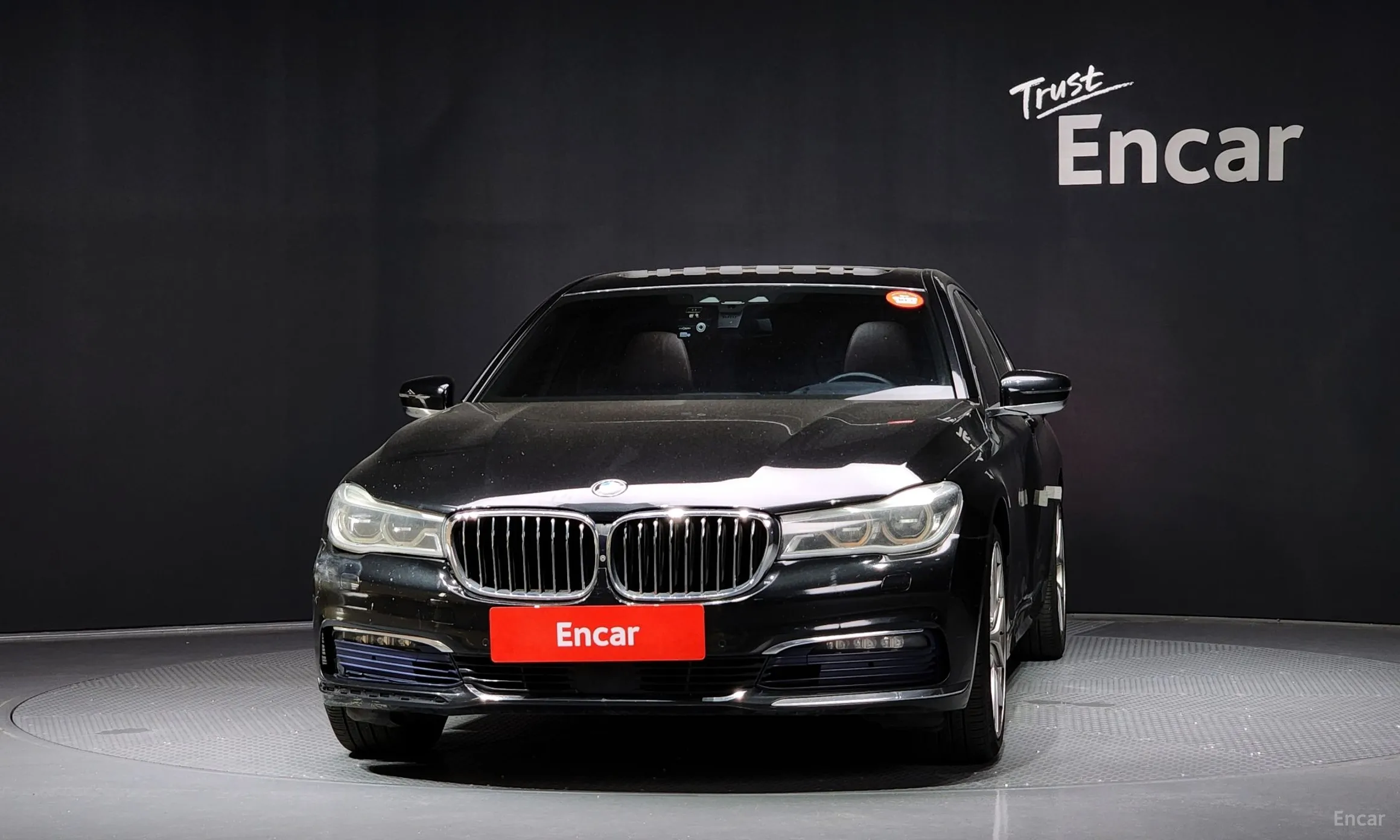 BMW 7 Series (G11) превью 2