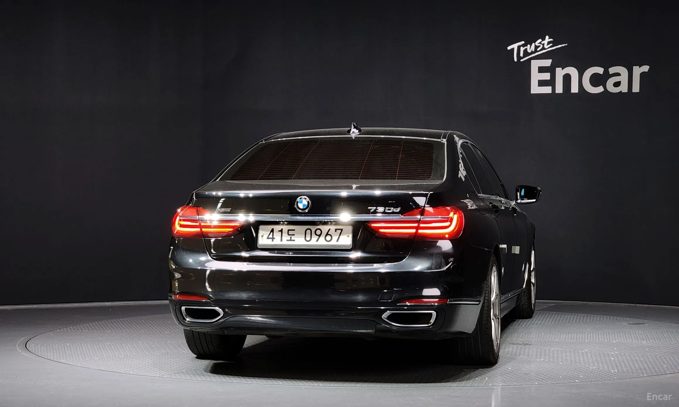 BMW 7 Series (G11) превью 3