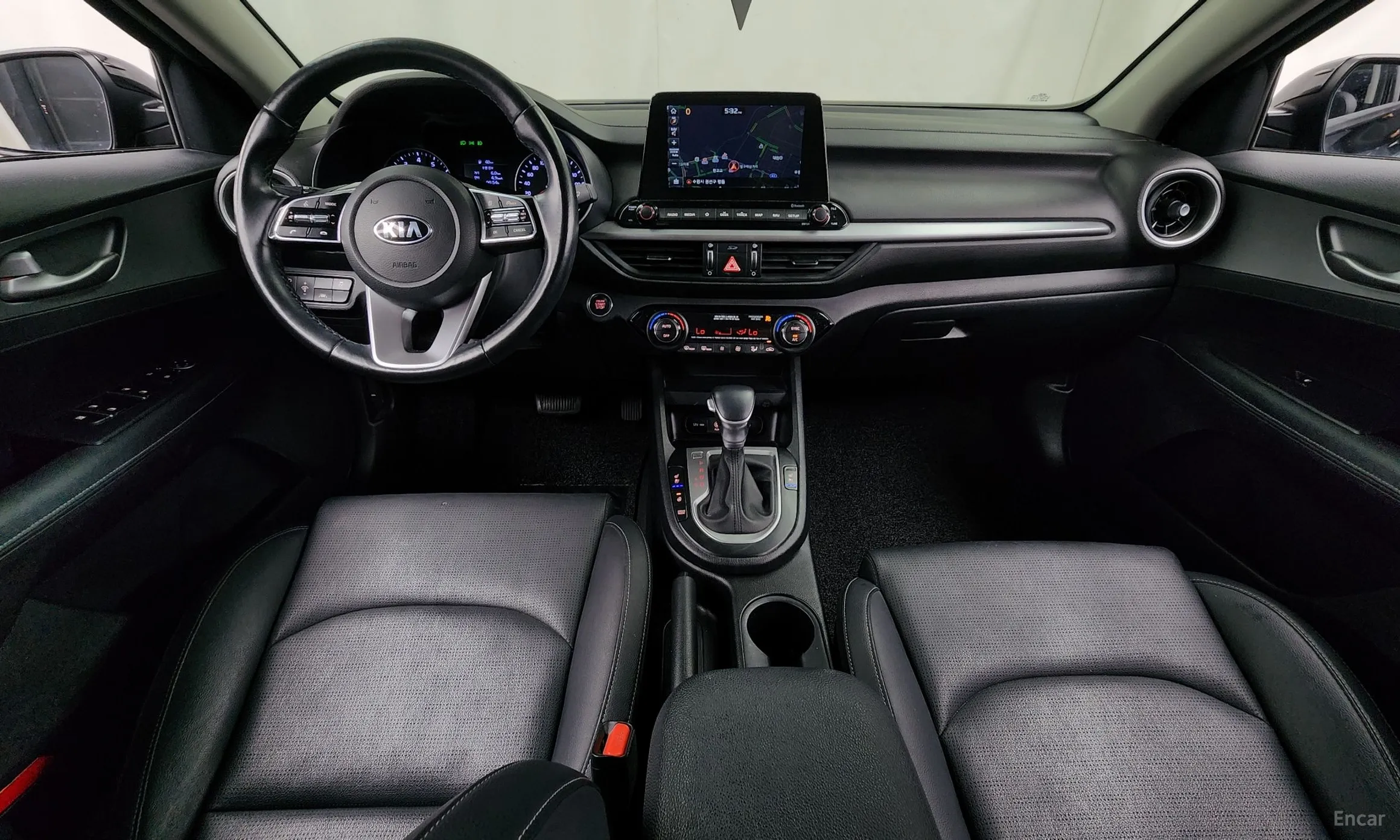 Kia K3 превью 4