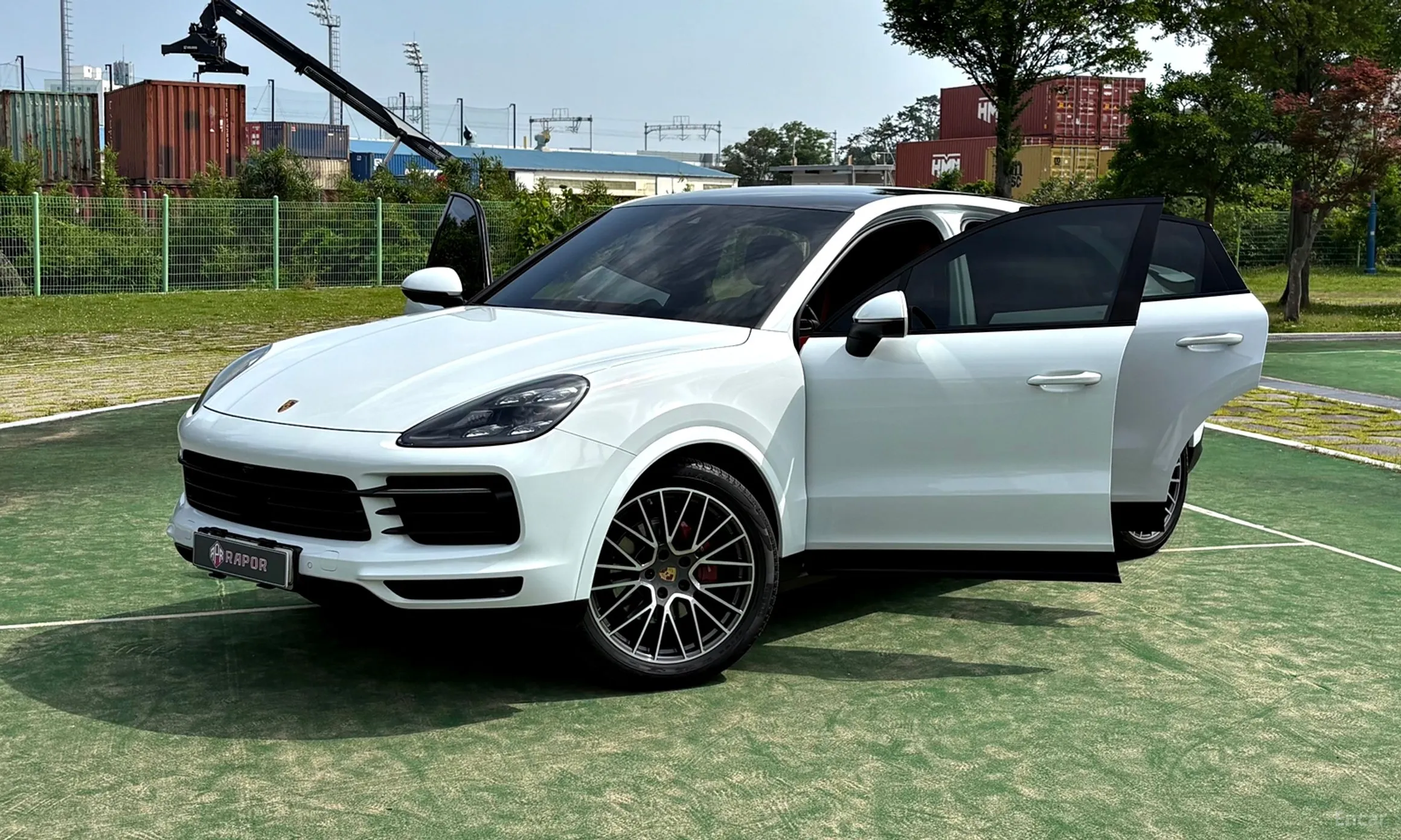 Porsche Cayenne (PO536) превью 3