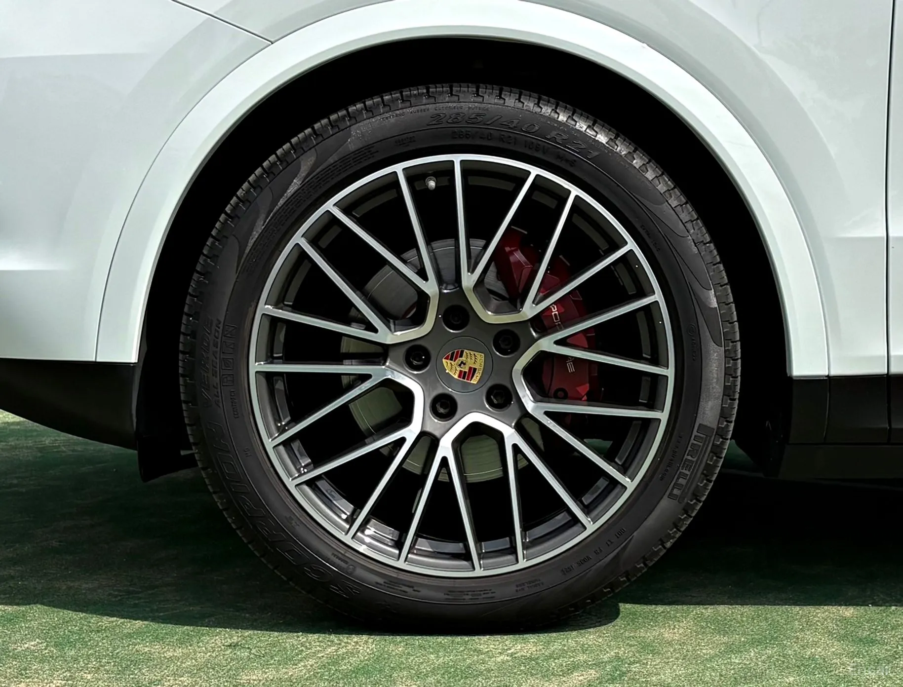 Porsche Cayenne (PO536) превью 4