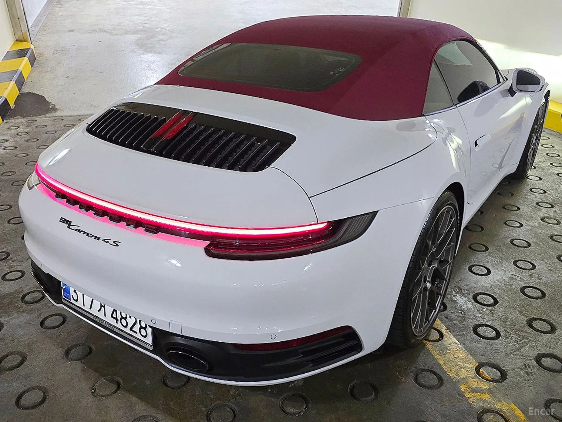 Porsche 911 (992) превью 3