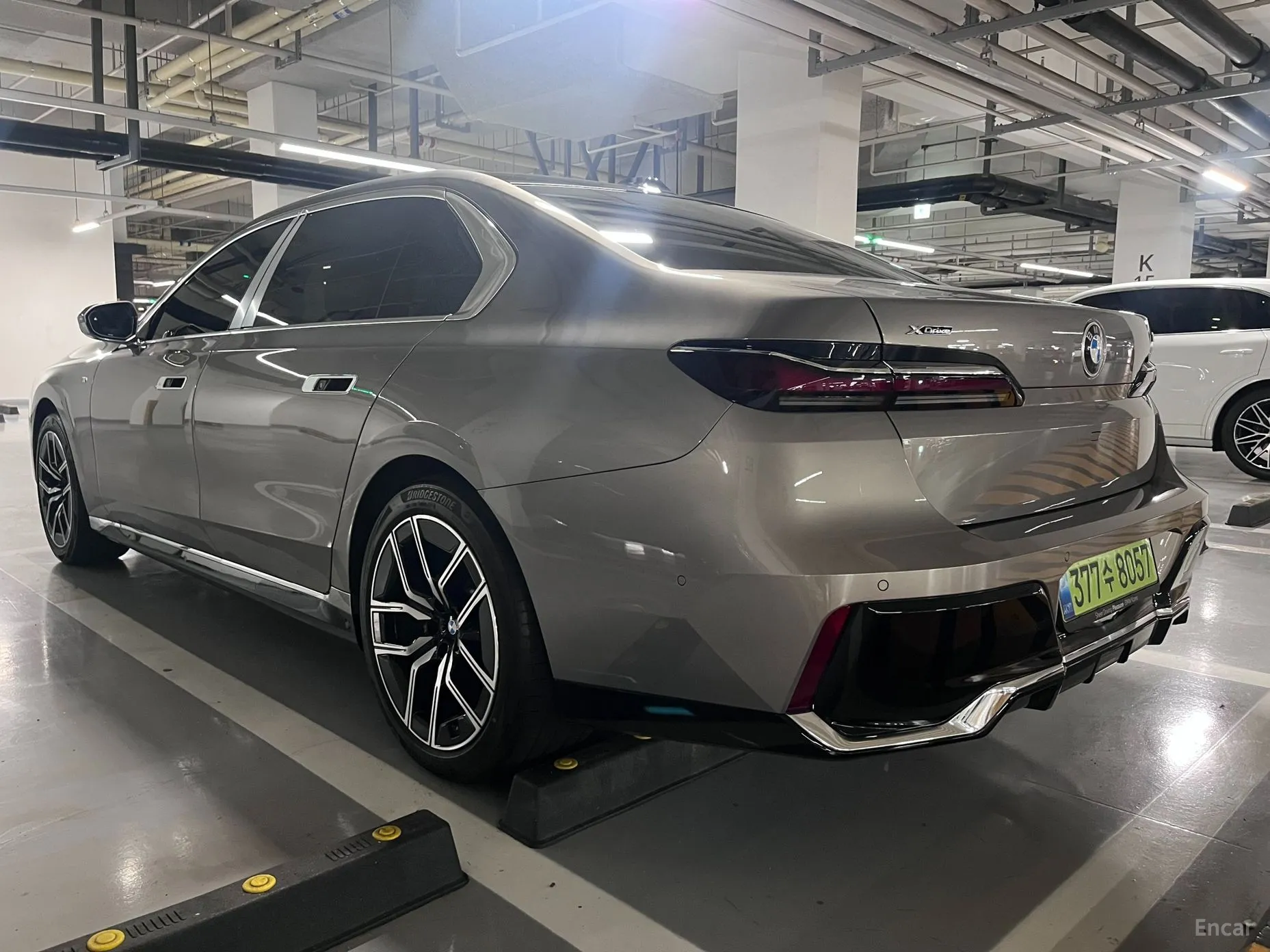BMW 7 Series (G70) превью 4