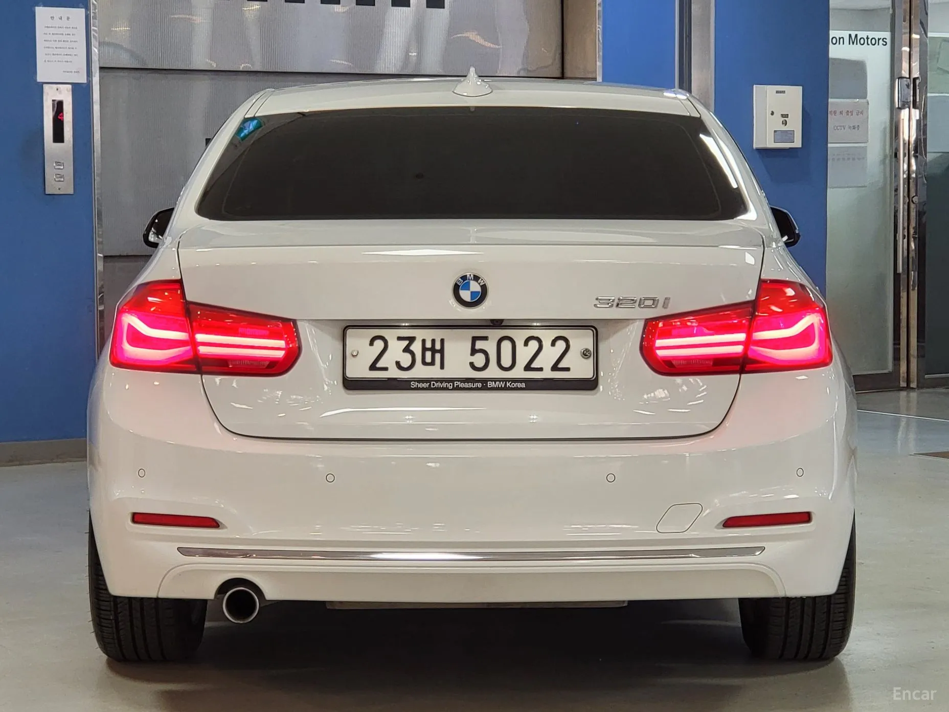 BMW 3 Series (F30) превью 3