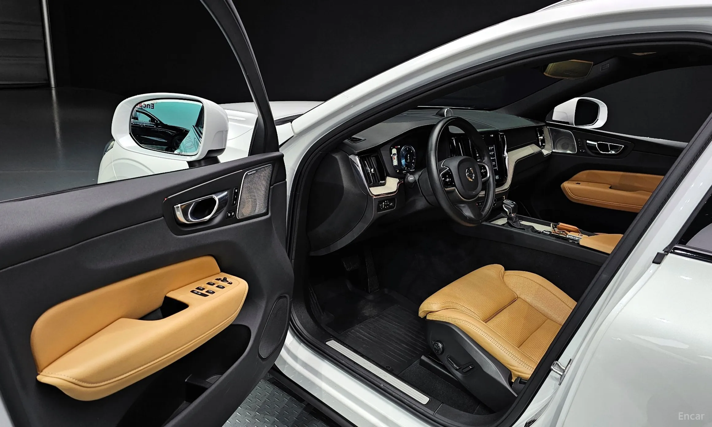 Volvo XC60 Gen 2 превью 11