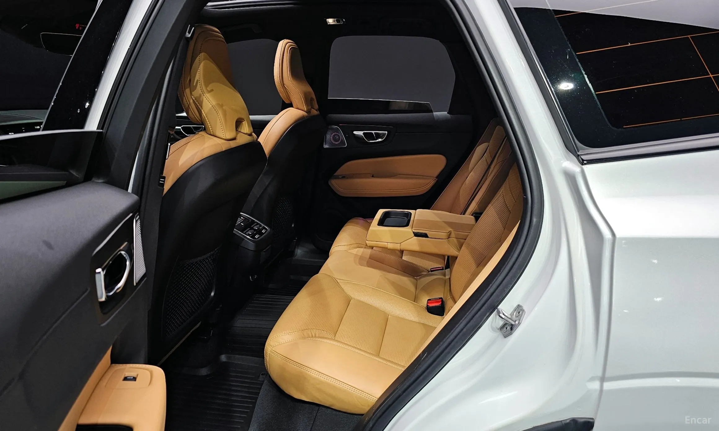 Volvo XC60 Gen 2 превью 12
