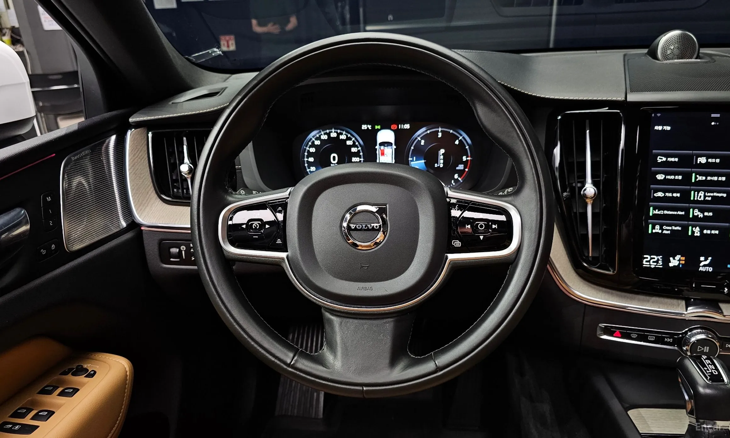 Volvo XC60 Gen 2 превью 13