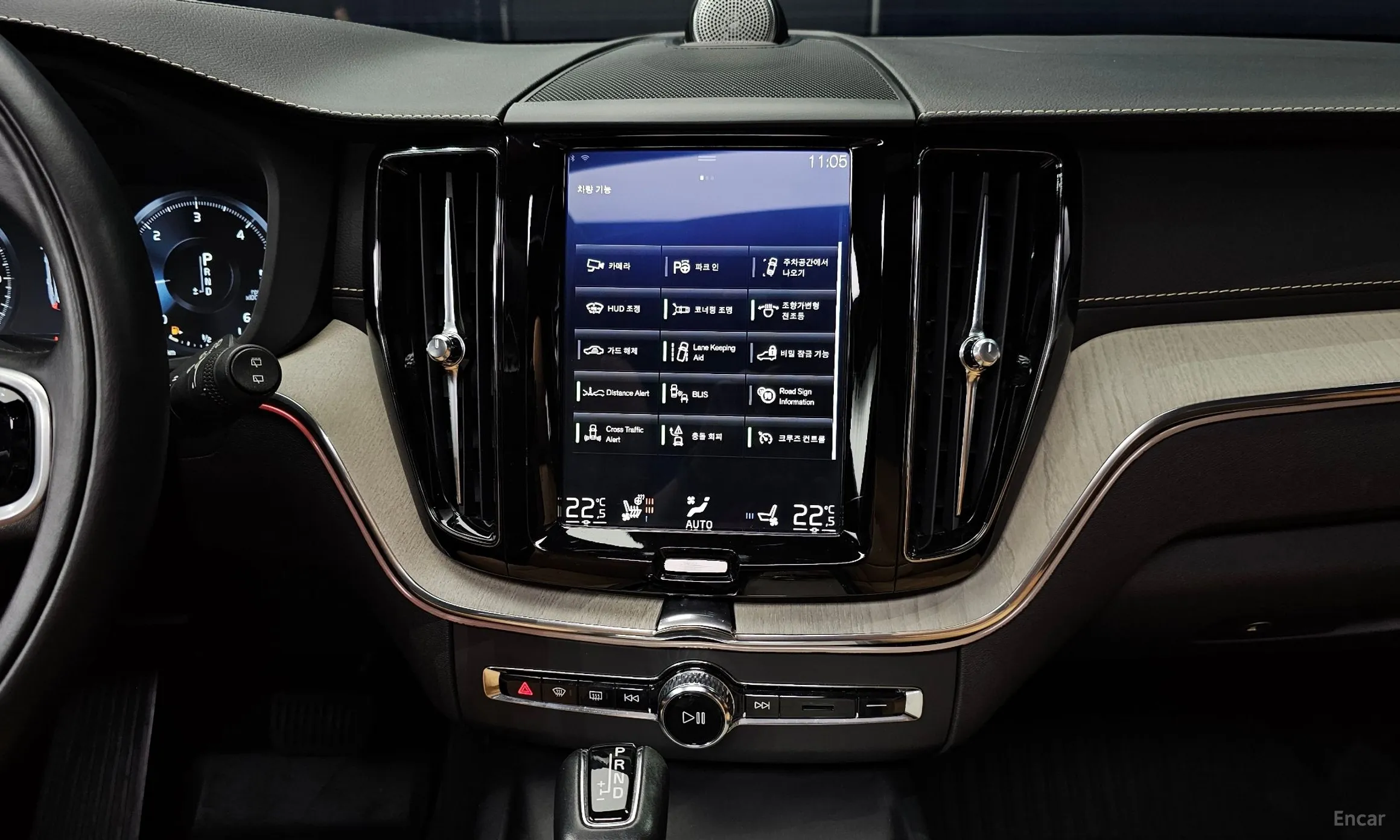 Volvo XC60 Gen 2 превью 16