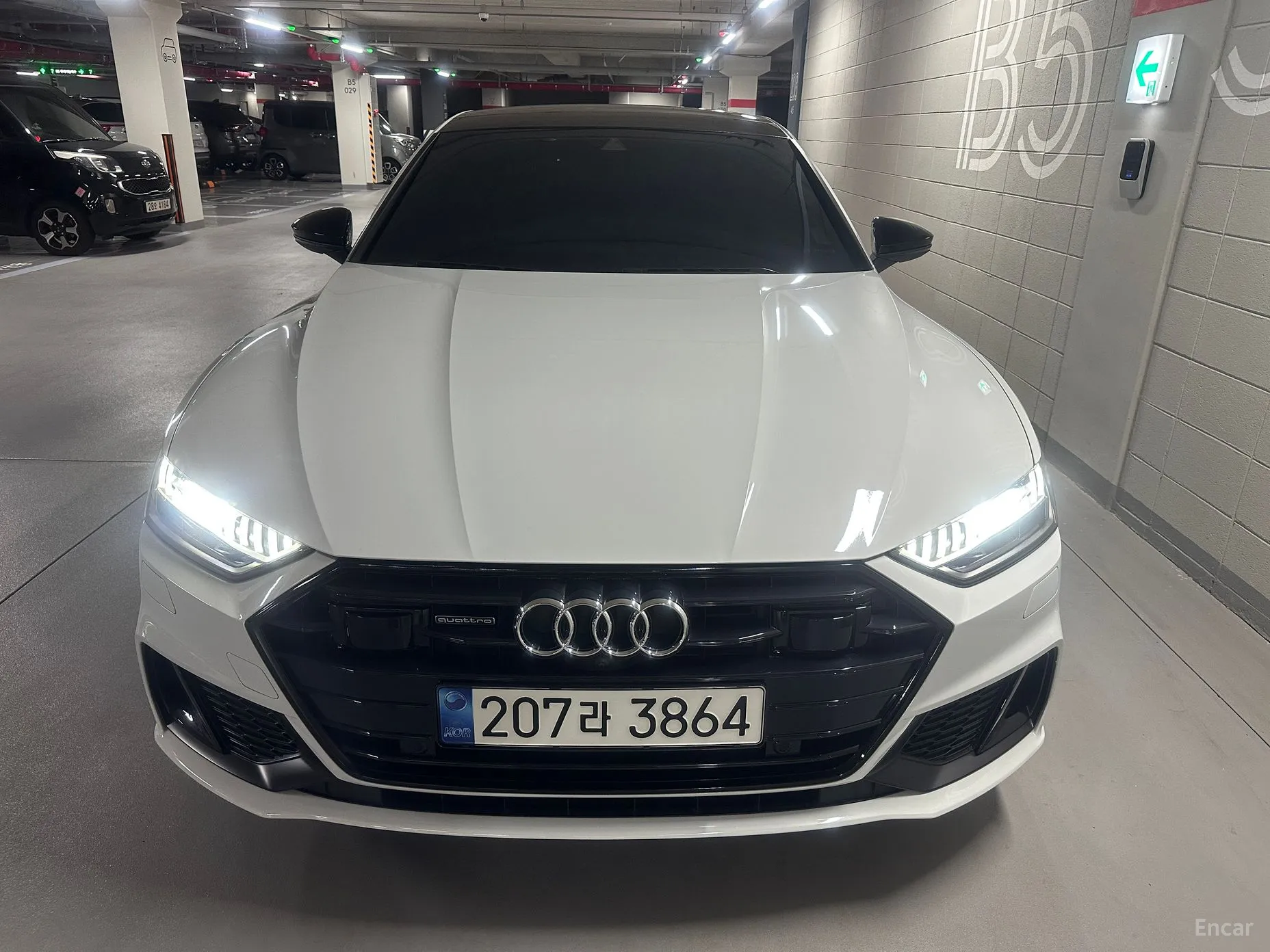 Audi A7 (4K)